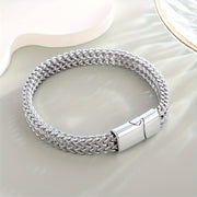 A Trendy Women's Bracelet With A Simple Style, Made Of Stainless Steel. It Has A Punk And Hip-hop Design, Suitable For Business, Daily Wear, Parties, Vacations, Birthdays, Anniversaries, And More.