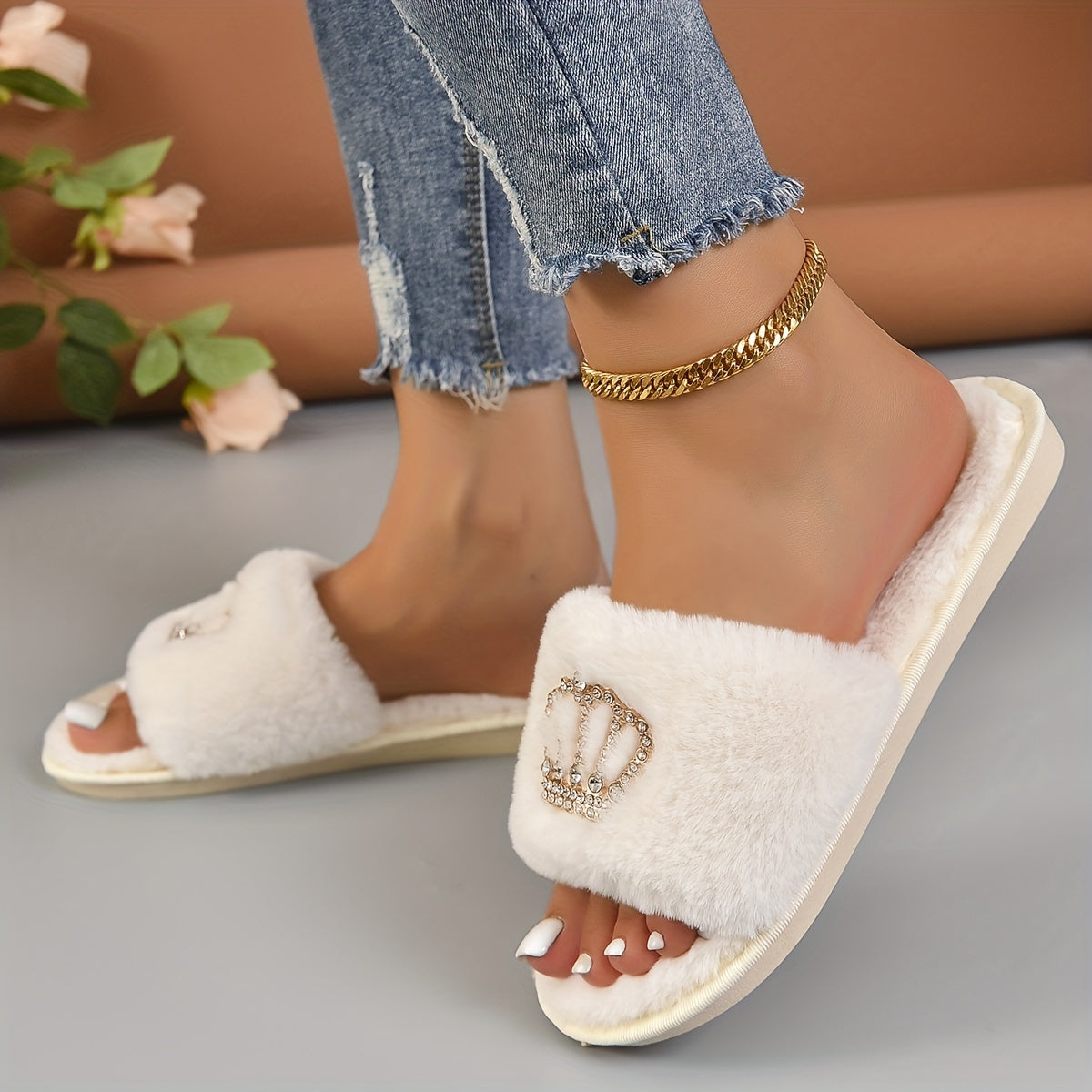 Glitzy Rhinestone Crown Fuzzy Slippers - Ultra-Soft Open Toe Plush Shoes - Luxurious Cloud Sole, Year-Round Warmth for Cozy Home Leisure