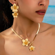 2pcs/set Fashionable and Elegant Flower Pendant Necklace and Earrings Jewelry Set Suitable for Women's Daily Gatherings, Parties, Holiday Travel, and as a Gift for Your Wife on Festivals