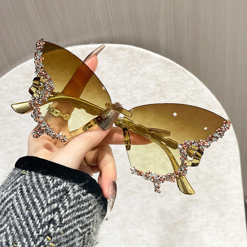Chic Butterfly-Shaped Rimless Fashion Glasses with Sparkling Rhinestone Accents - Large Frame, Anti-Reflective Polycarbonate Lenses for Women - Ideal for Parties, Fashion Shows & daily events