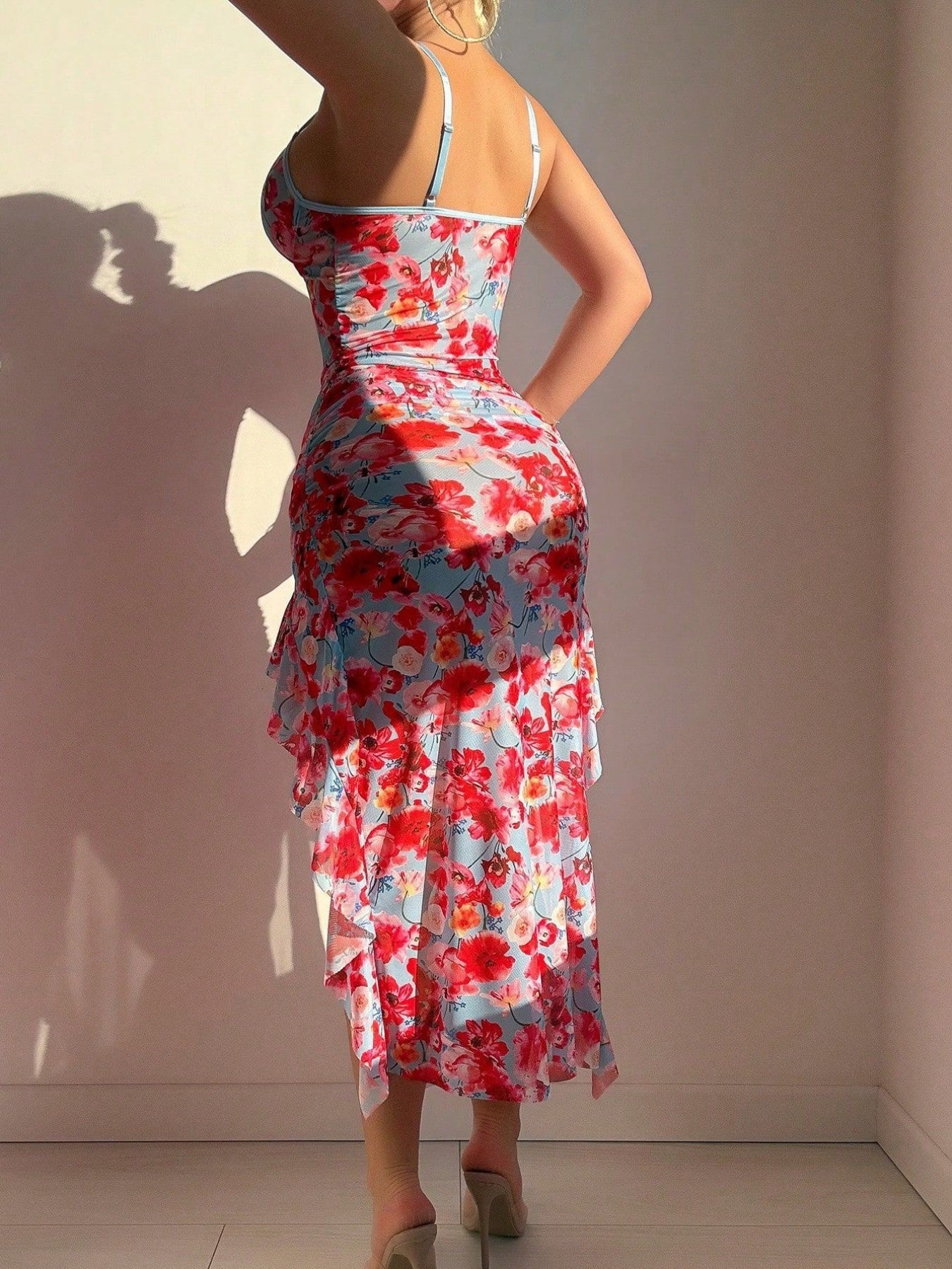Mother'S Day Independence Day Birthday Gift: a New Casual, Elegant And Fashionable Pink Checkered Camisole Top, a New Sexy Floral Mesh See Through Ruffle Edge Split Love Nightgown Set, a Must-Have for Travel And Vacation