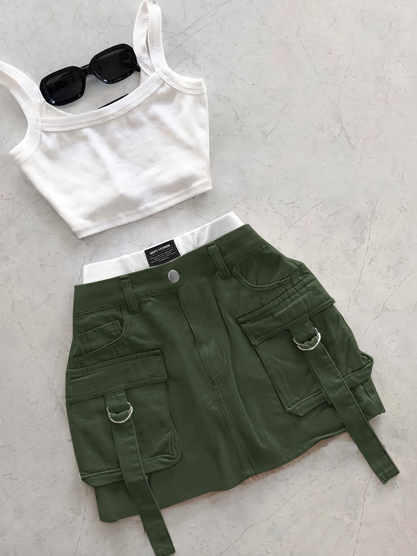 Women's High-Waisted Casual Shorts with Contrast Waistband & Multiple Pockets - Solid Black Non-Stretch Fabric, Machine Washable All-Season Versatile Style, Functional Clothing, Durable Summer Wear
