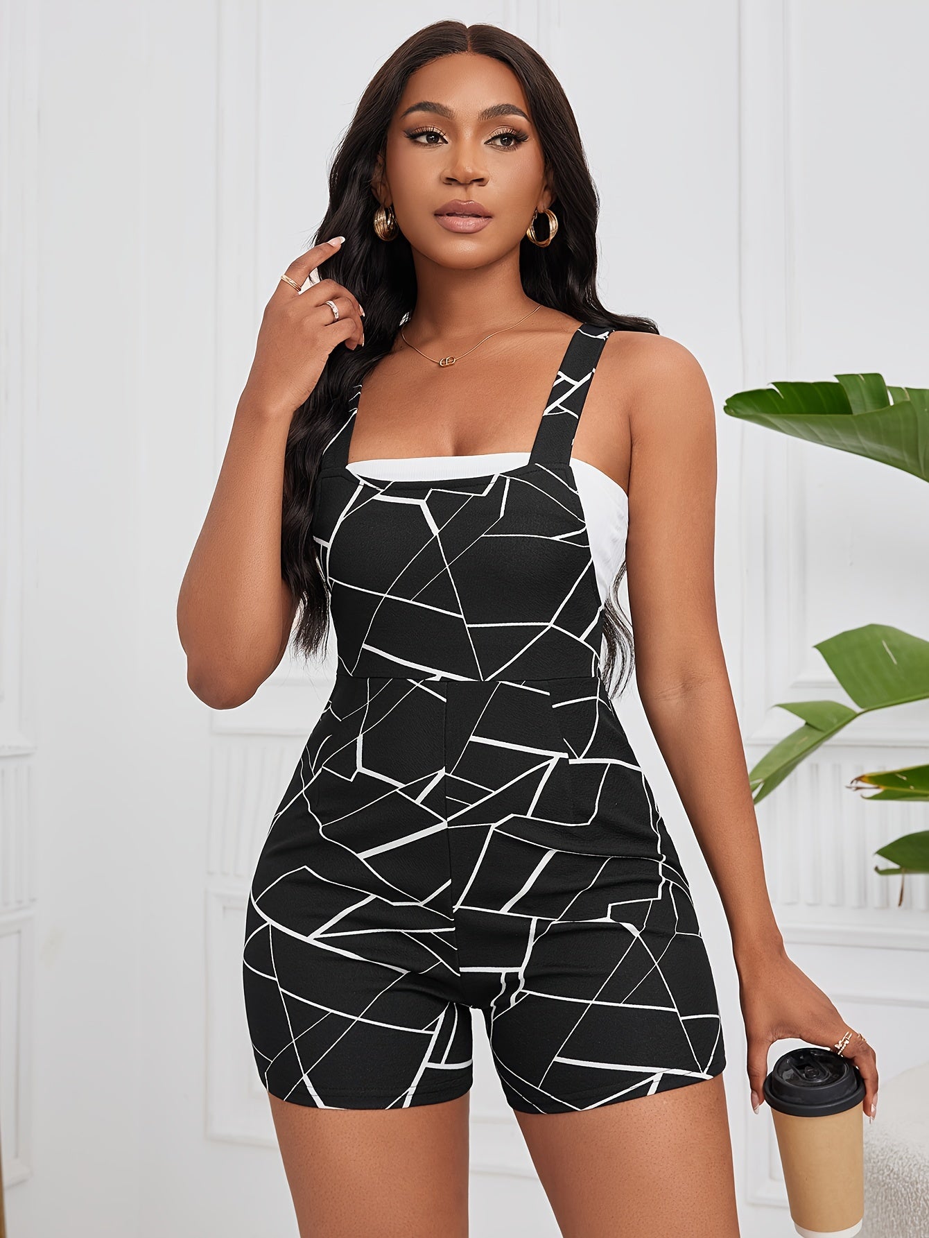 Geometric Pattern Print Romper Jumpsuit - Elegant Sleeveless Cami Style - For Women - Perfect for Summer Parties & Casual Outings -  Great Gift for Fashionable Women