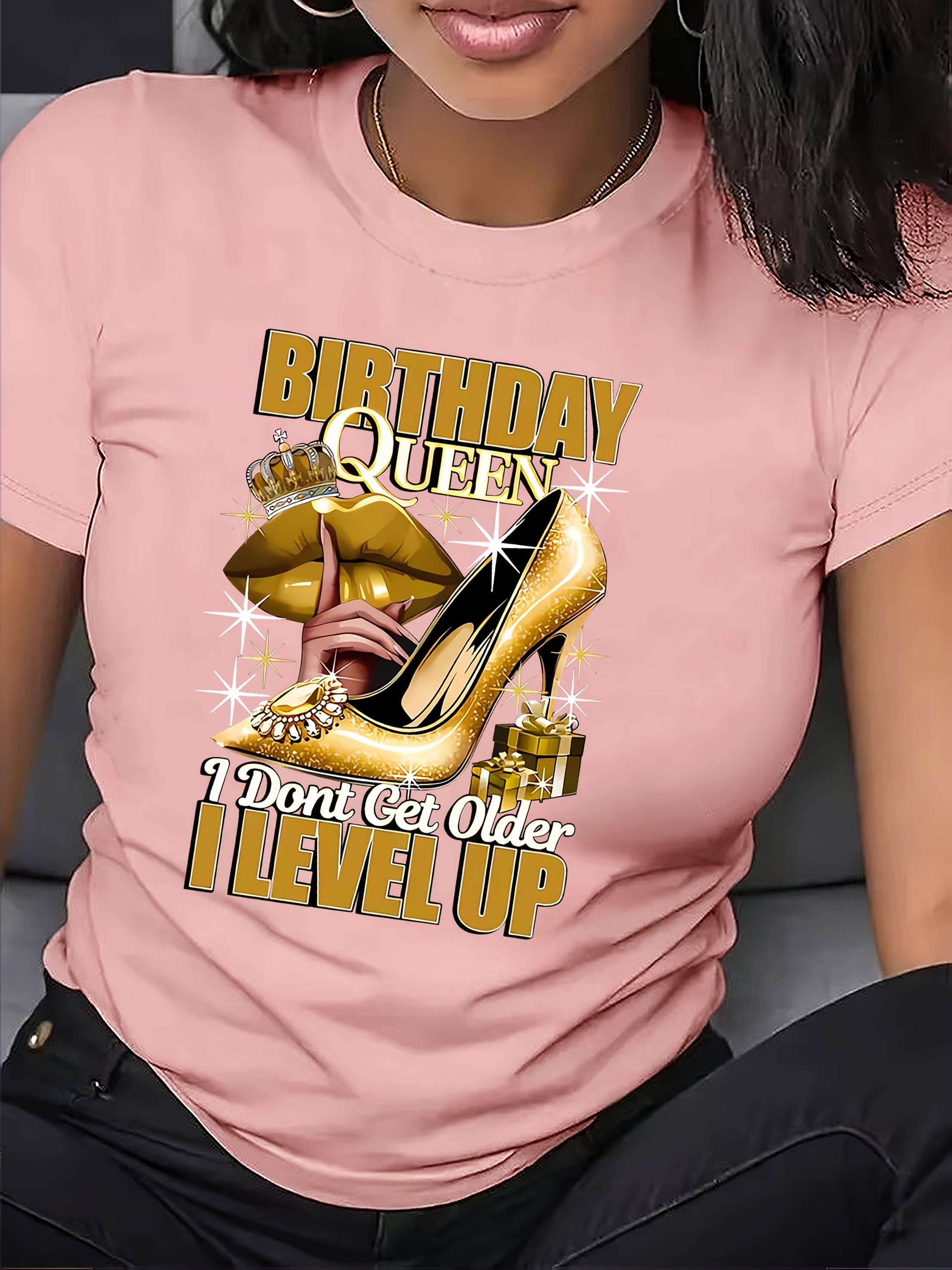 Birthday Queen Printed Women'S T-Shirt - Casual Crew Neck, Short Sleeve Top with High Heels & Crown Design, Perfect for Spring/Summer Celebrations, Birthday Party Apparel | Festive Design | Golden Crown Graphic, Birthday Part