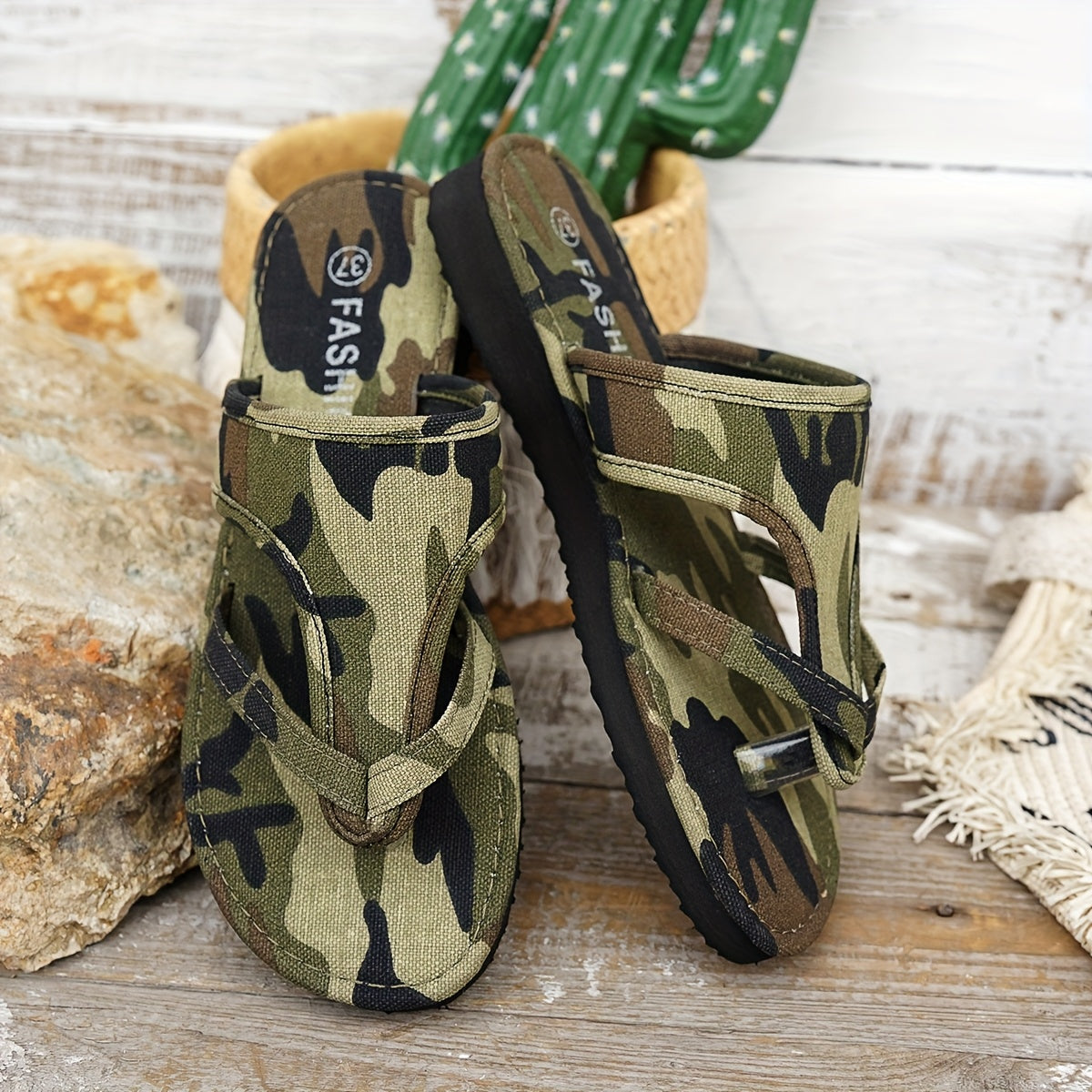 Women's Camouflage Slip-On Flat Sandals - Breathable Fabric Upper & Soft Synthetic Cover Lining, Lightweight EVA Sole for Summer Beach, Casual Outdoors - Hand Washable, Ladies Sandals