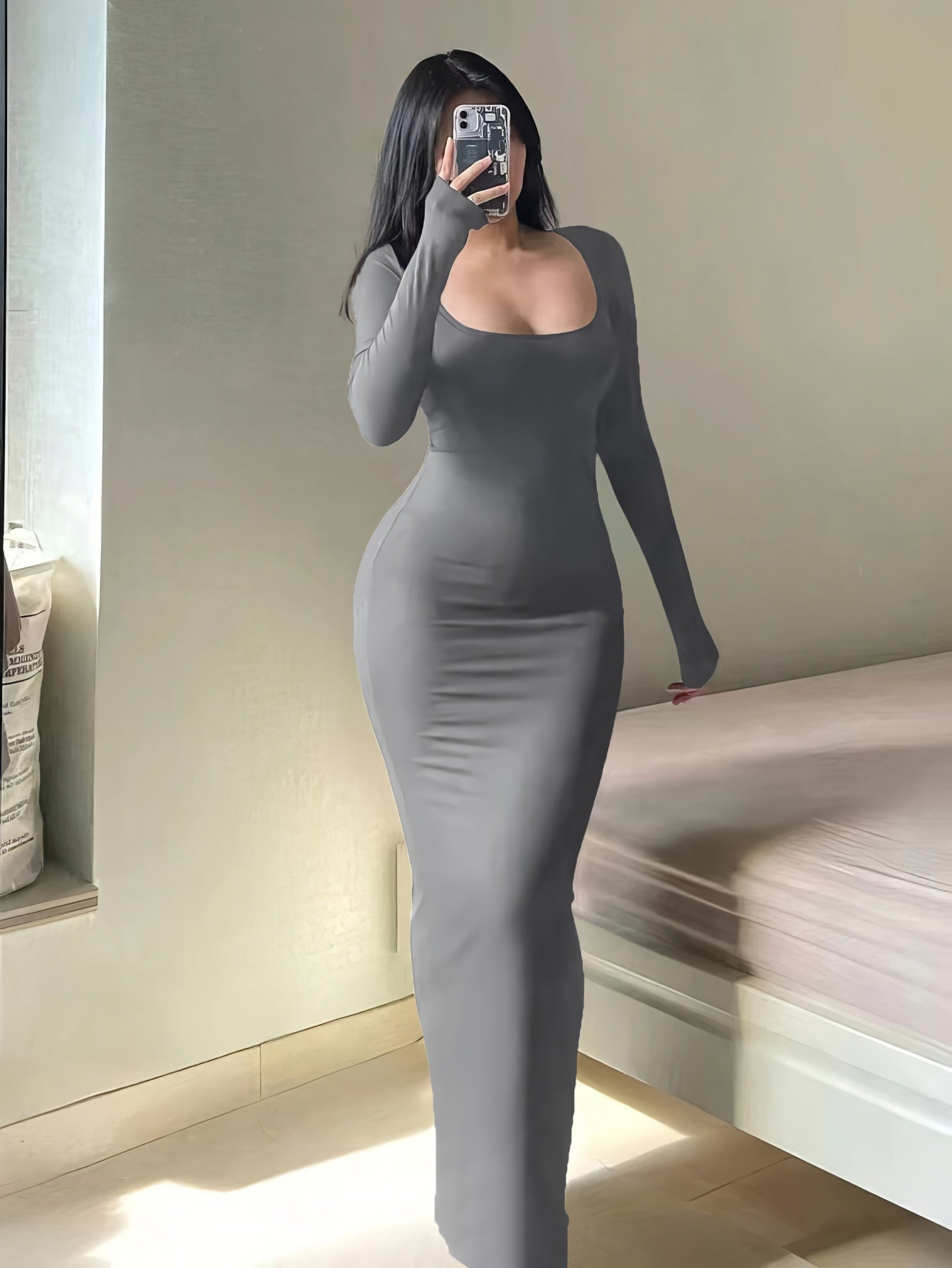 [Sexy Autumn Dress] Ultra-Long Women's Autumn Dress - Form-Fitting, A-Line Silhouette, Long Sleeves, Square Neckline, And a Sexy, Tailored Fit