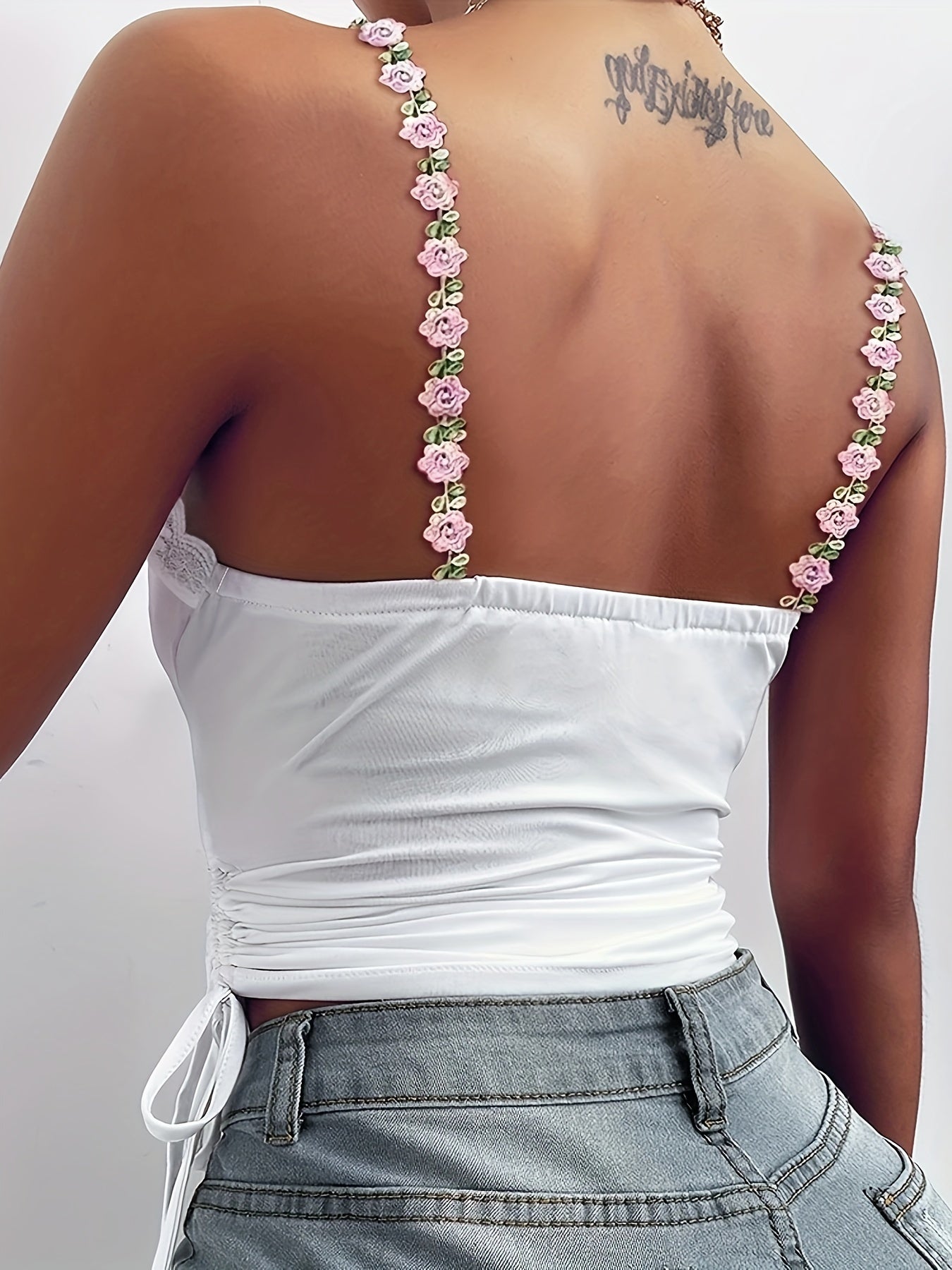[Solid Color Sleeveless Vest Top] Women'S Floral Lace Trim Ruffle Hem Spaghetti Strap Tank Top, Polyester Knit Fabric, Solid Color Sleeveless Vest for Summer