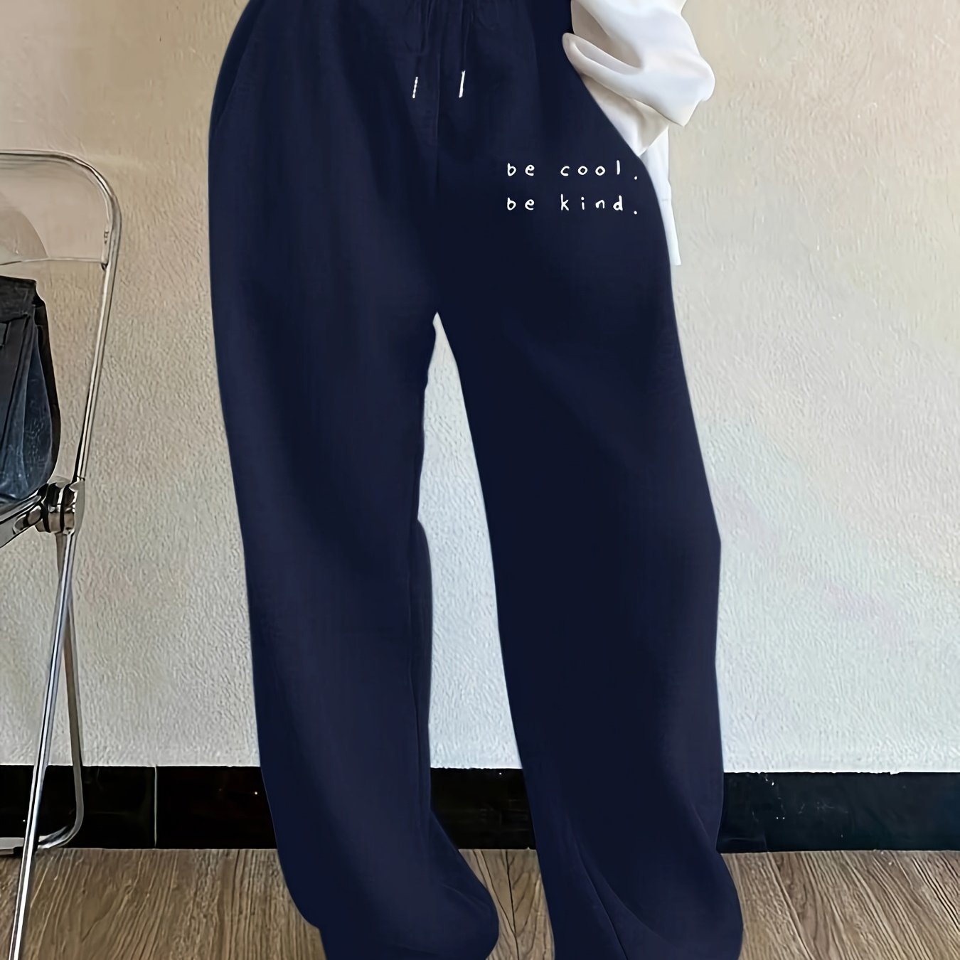 Women's Geometric Print Straight-Leg Jogger Pants with Elastic Waist & Pockets - All-Season Casual Lounge Pants, Machine Washable Black Trousers for Women, Casual Attire, Comfortable Fit
