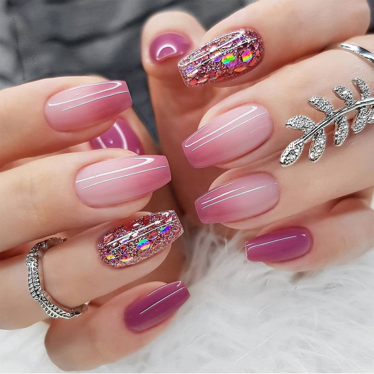 24pcss Press-On Nails, Elegant Pink French Style, Bow and Floral Designs, Coffin Shape, Perfect Fit and Lightweight, 4pcs Nail Tool Set, Ideal for Weddings and Parties, Makes You Irresistibly Charming!
