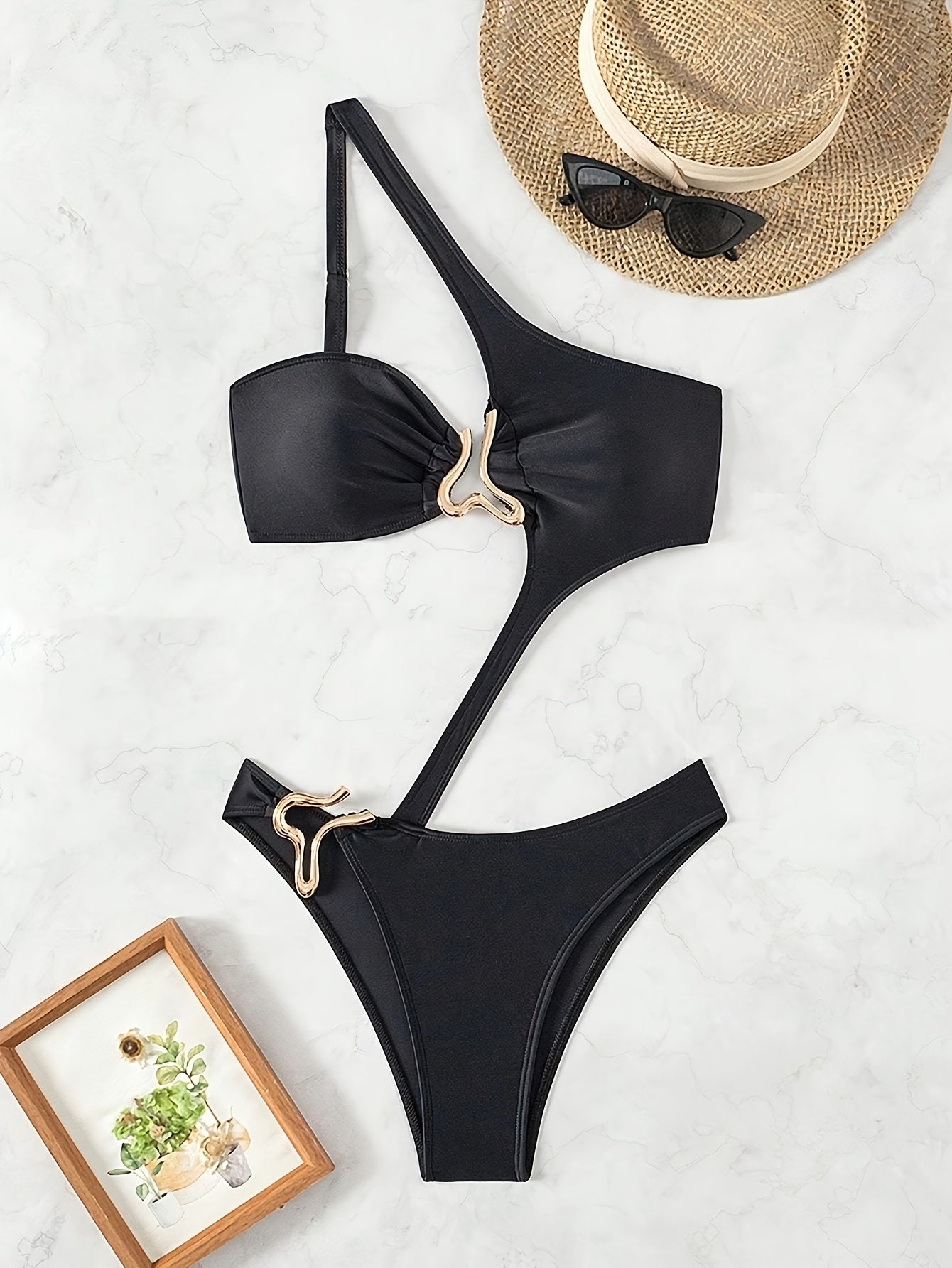 Women'S Stylish Black One-Piece Swimsuit with Golden Accents - High Stretch Knit Fabric, Perfect for Summer Beach and Pool Parties, Beach Swimsuit|Sexy Swimsuit|Stretchy Material