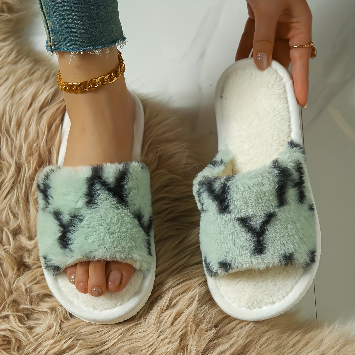 Women's Slip-On Slippers with Leopard Print & Pink Fuzzy Trim - All-Season Indoor House Shoes, Soft Fabric Upper & EVA Sole for Cozy Home Comfort, House Slippers