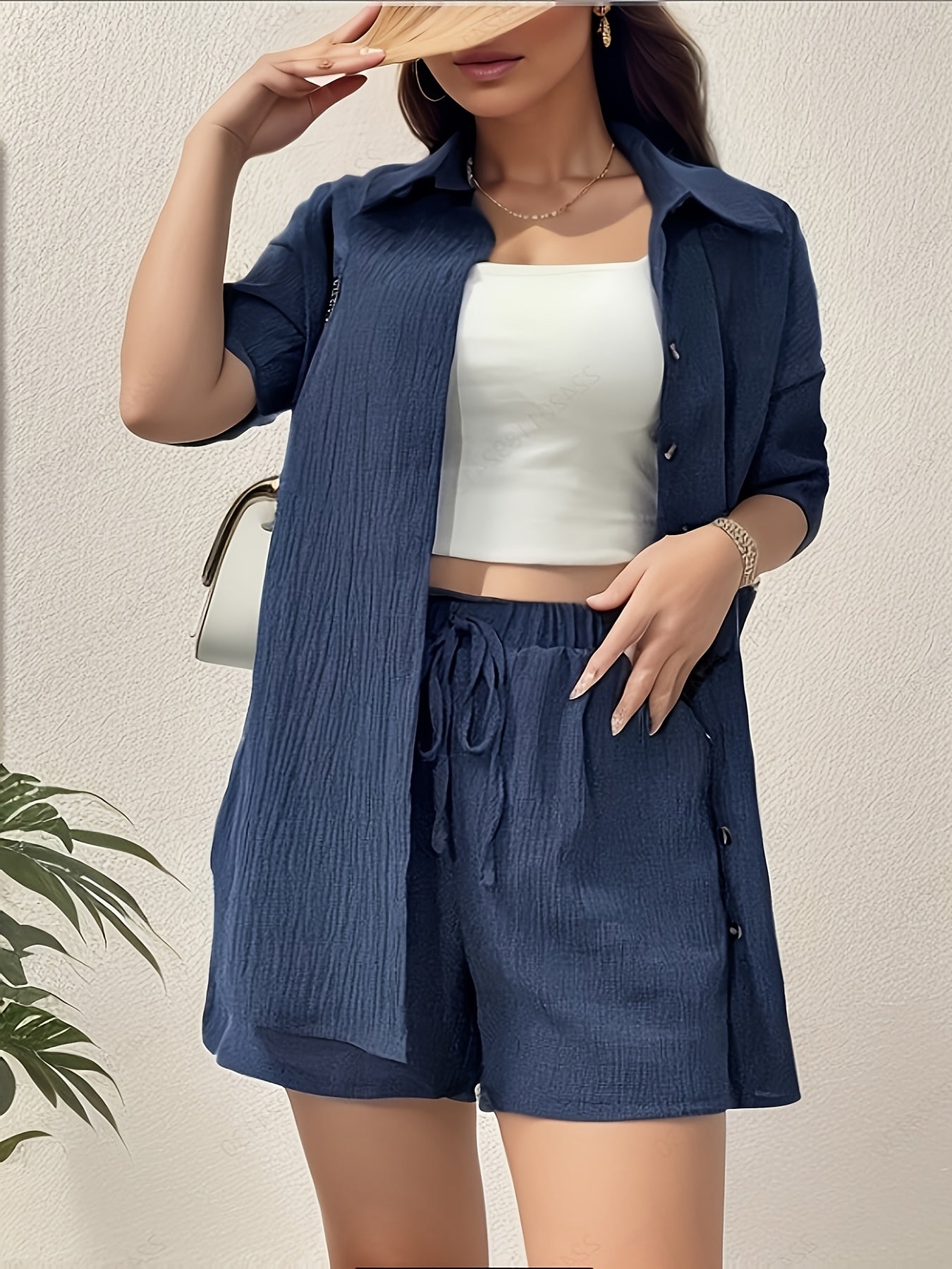 Women's Elegant and Fashionable Casual Two-Piece Set in Solid Color with Short-Sleeved Cardigan and Shorts, Perfect Choice for Spring and Summer