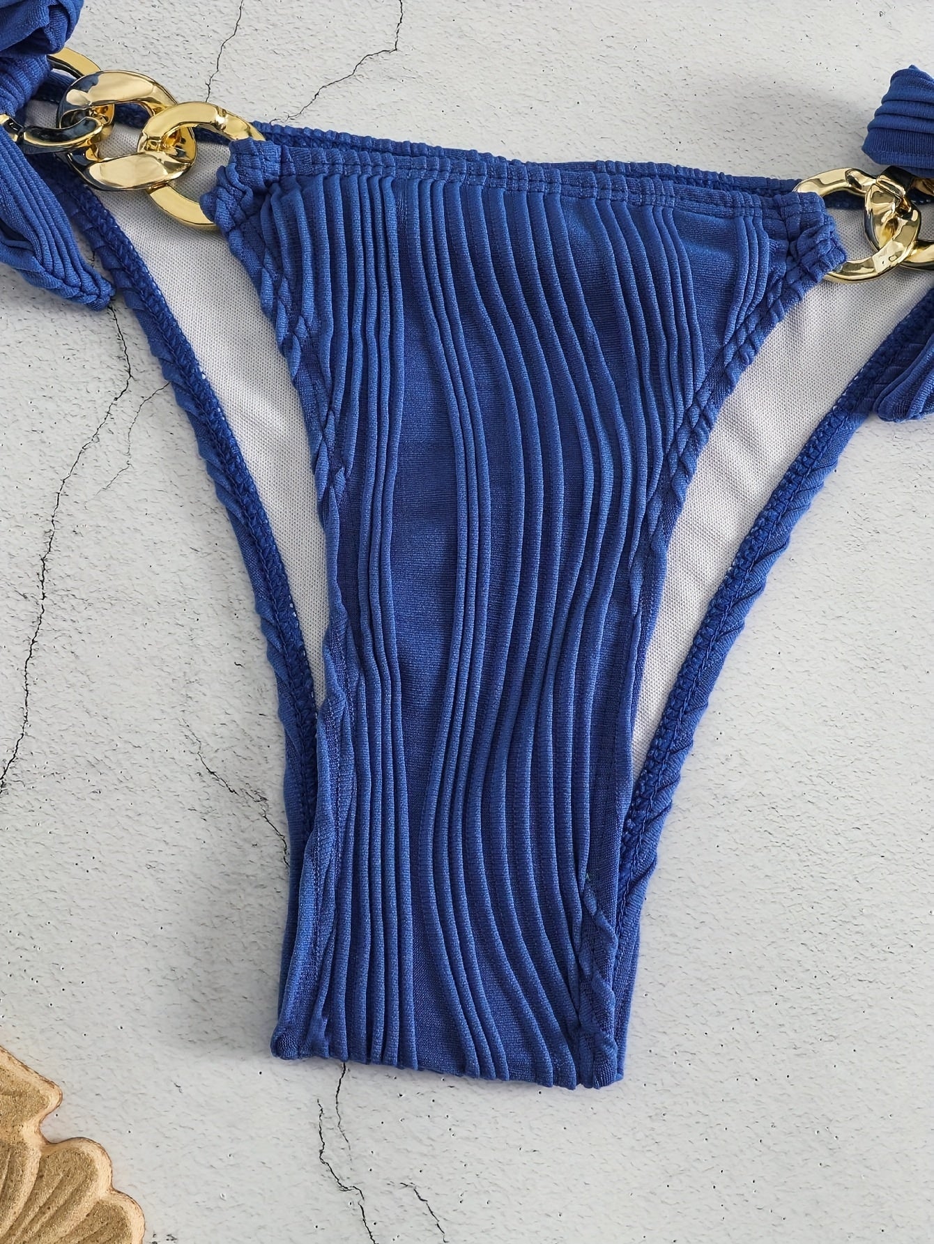 1 Set Sexy Halter Neck Bikini Set for Women, Solid Color Knit Fabric with Lace-Up Detail, Polyester 82% Elastane 18%, Sleeveless Swimwear with Golden Chain Accents, Medium Stretch Conventional Bottom
