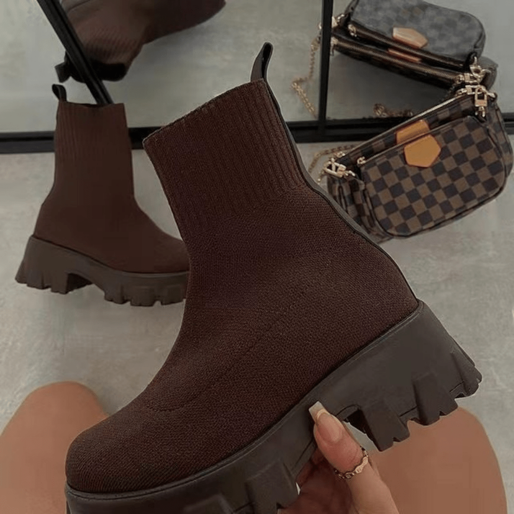 All-Season Soft & Stylish Chelsea Boots: Non-Slip, Slip-On Comfort, Casual Elegance for Every Occasion