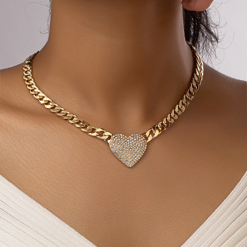 Punk Hip-Hop Heart Pendant Necklace for Women, Mosaic Rhinestones, Alloy, Luxury Style, Daily and Wedding Occasions, All Sizes Fit