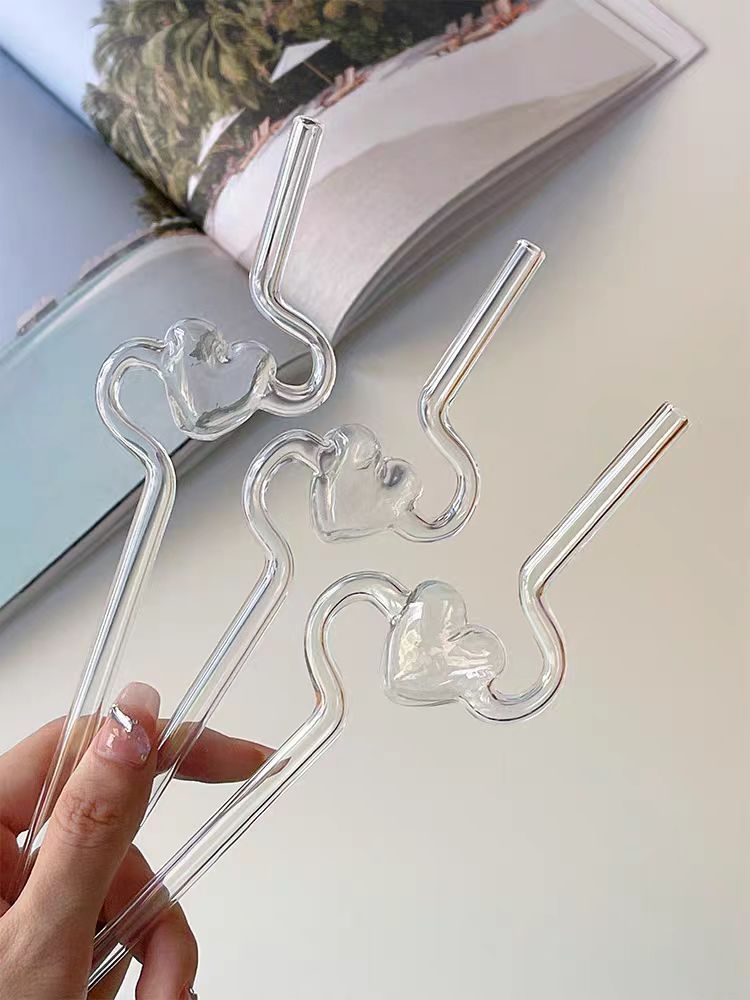 1pc Reusable Glass Straw With Cute Heart Design - High Borosilicate, Transparent & Creative For Milk And Juice Drinks