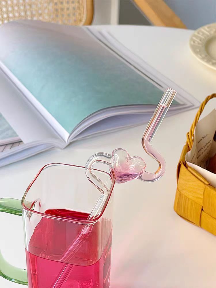 1pc Reusable Glass Straw With Cute Heart Design - High Borosilicate, Transparent & Creative For Milk And Juice Drinks