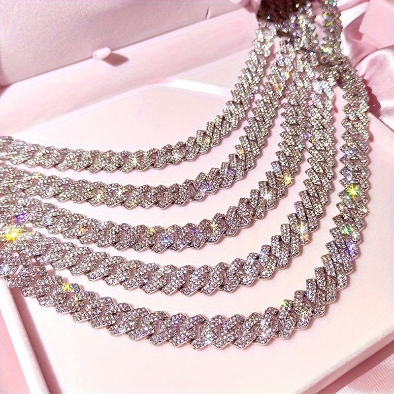 A Hip-hop Style Jewelry Set With A Necklace And Bracelet, Featuring A Thick Chain Design Embedded With Sparkling, Perfect For Accessorizing Daily Outfits Or Party Wear.