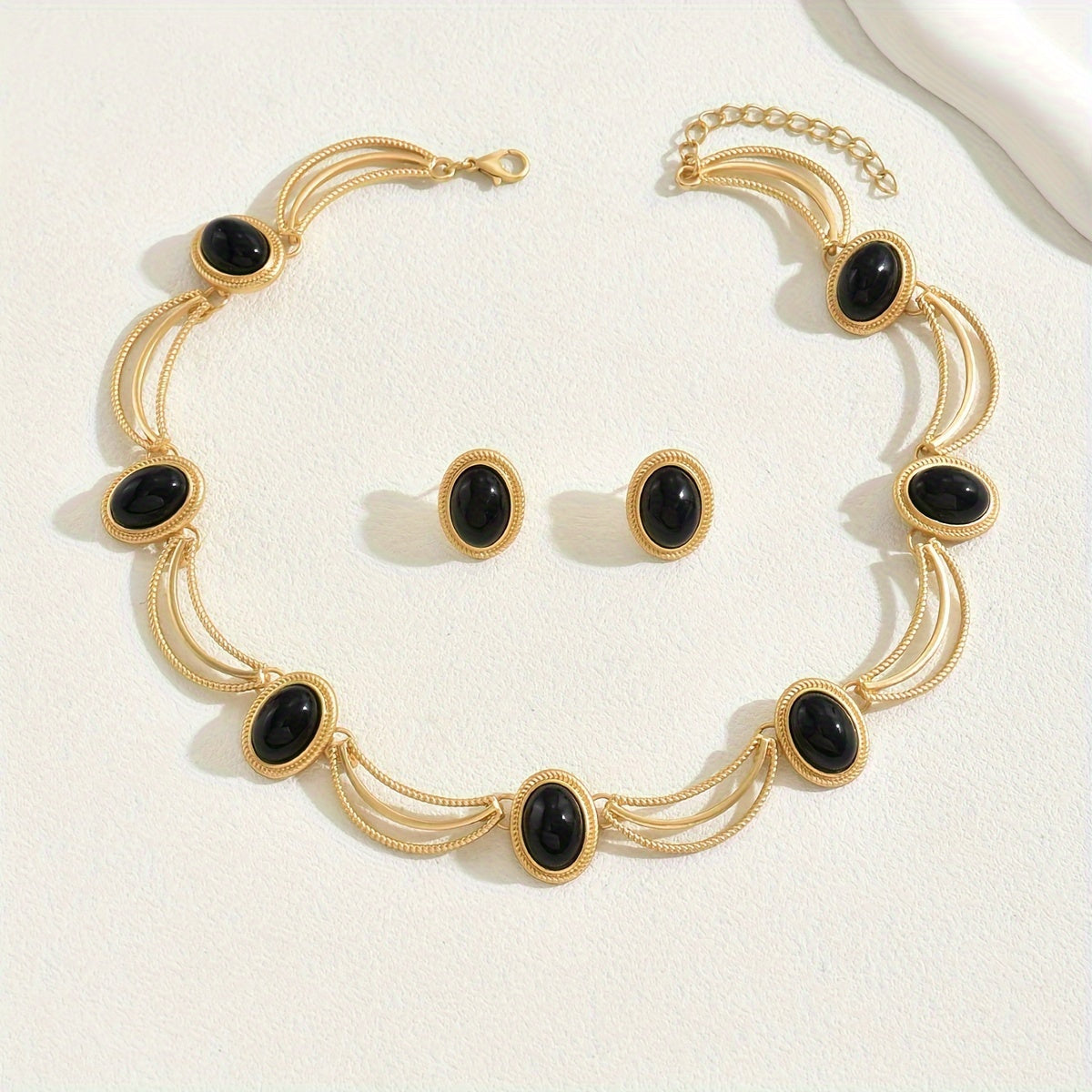 Elegant Copper Rhinestone Earrings and Necklace Set, Vintage-Inspired Black Oval Bead Design, Hypoallergenic Ear Needle, for Women, Ideal for Parties, Weddings, and Christmas Gifts, Suitable for Ages 14+