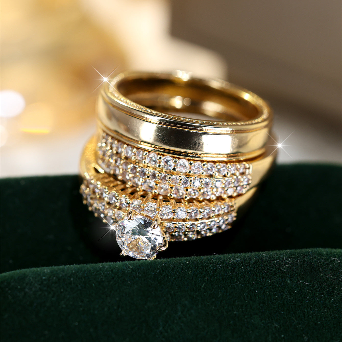 A Stunning Bridal Ring Set Featuring a Glamorous And Elegant Three-Piece Design for Banquet Parties.