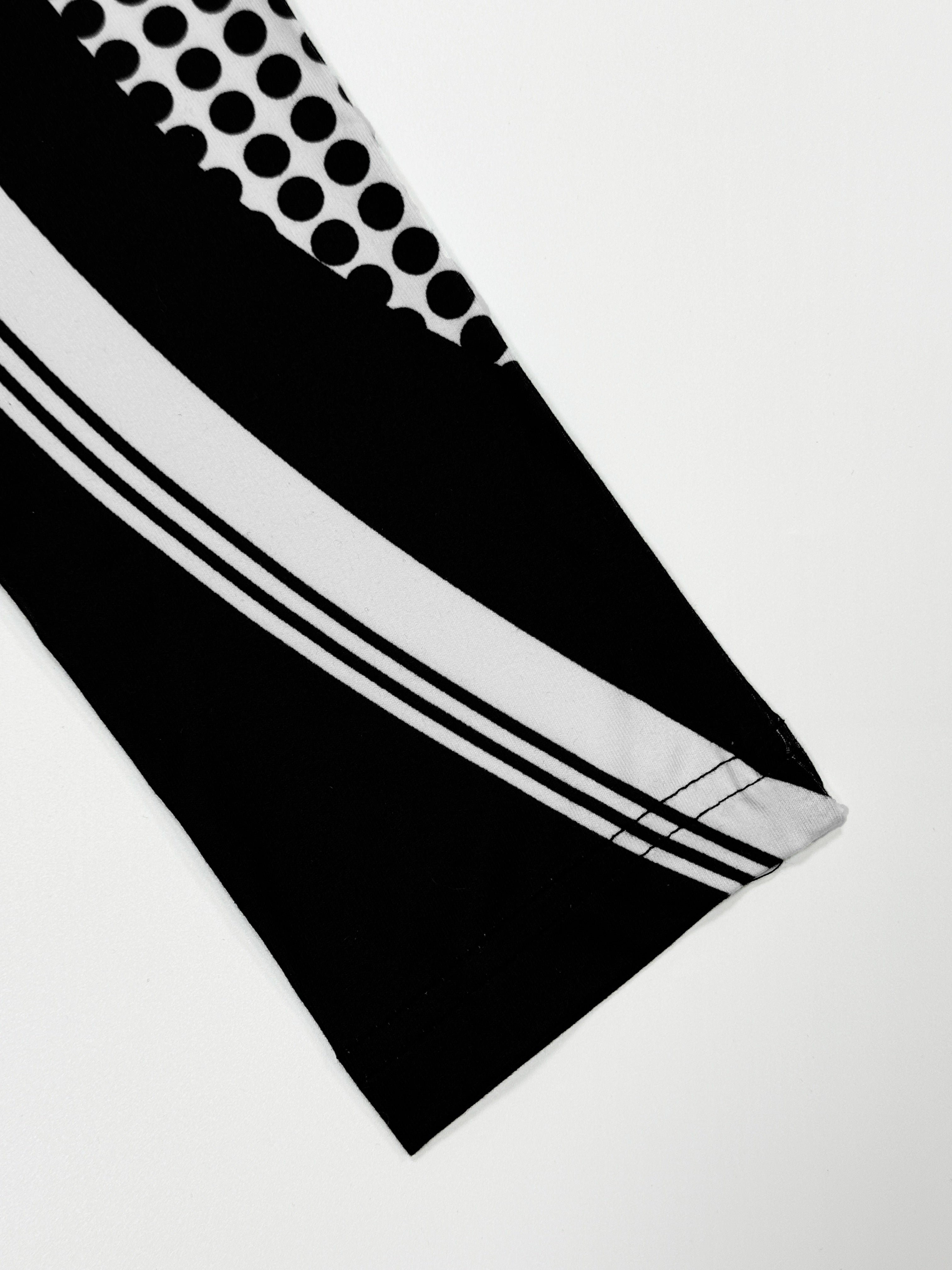 Y2K-Inspired Slimming Crop Top with Letter Print - High Neck, Stretchy Polyester Blend, Machine Washable - Perfect for All Seasons