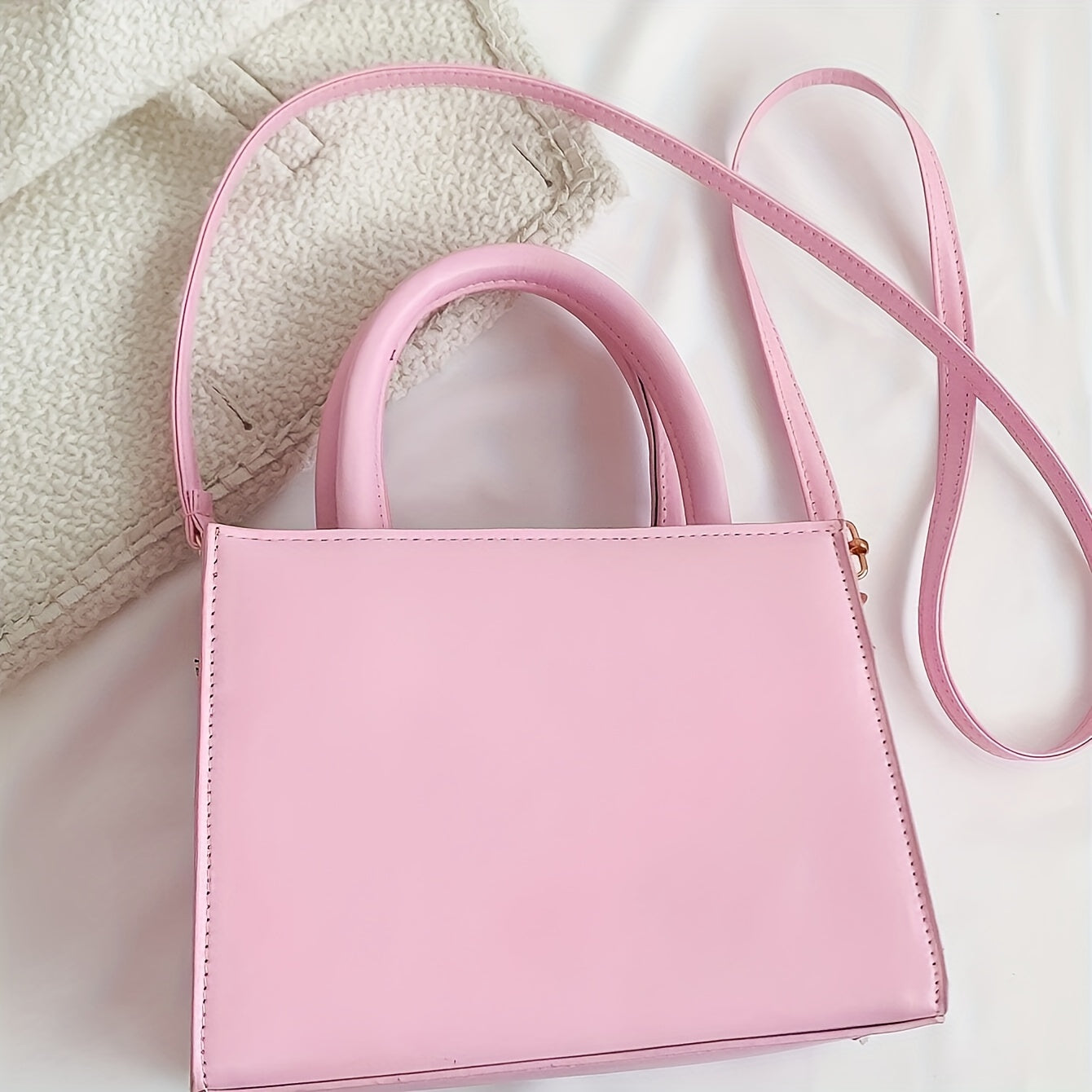 Stylish Pink Women’s Handbag with Diamond Lace Pattern – Versatile Crossbody & Shoulder Bag, Multiple Pockets, Polyester Lining, Perfect for Everyday Use