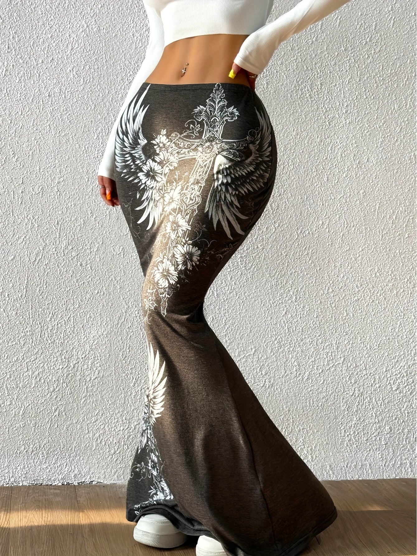 Elegant Floral & Wing Print Mermaid Tail Skirt - Stretchy Polyester, Machine Washable - Perfect for All Seasons
