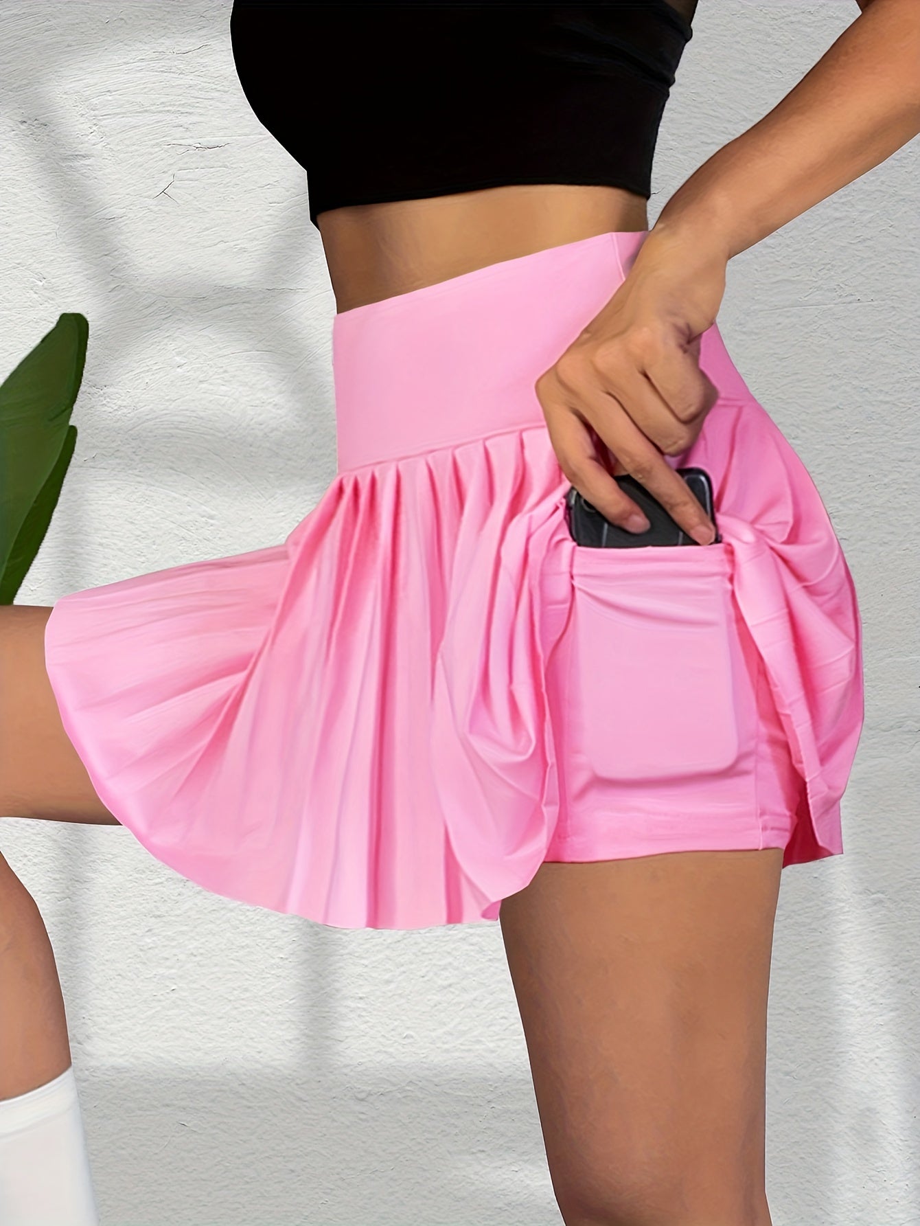 Chic High-Waisted Mini Skirt - Flattering Pleats, Versatile Solid Color, Perfect for Everyday & Athletic Wear
