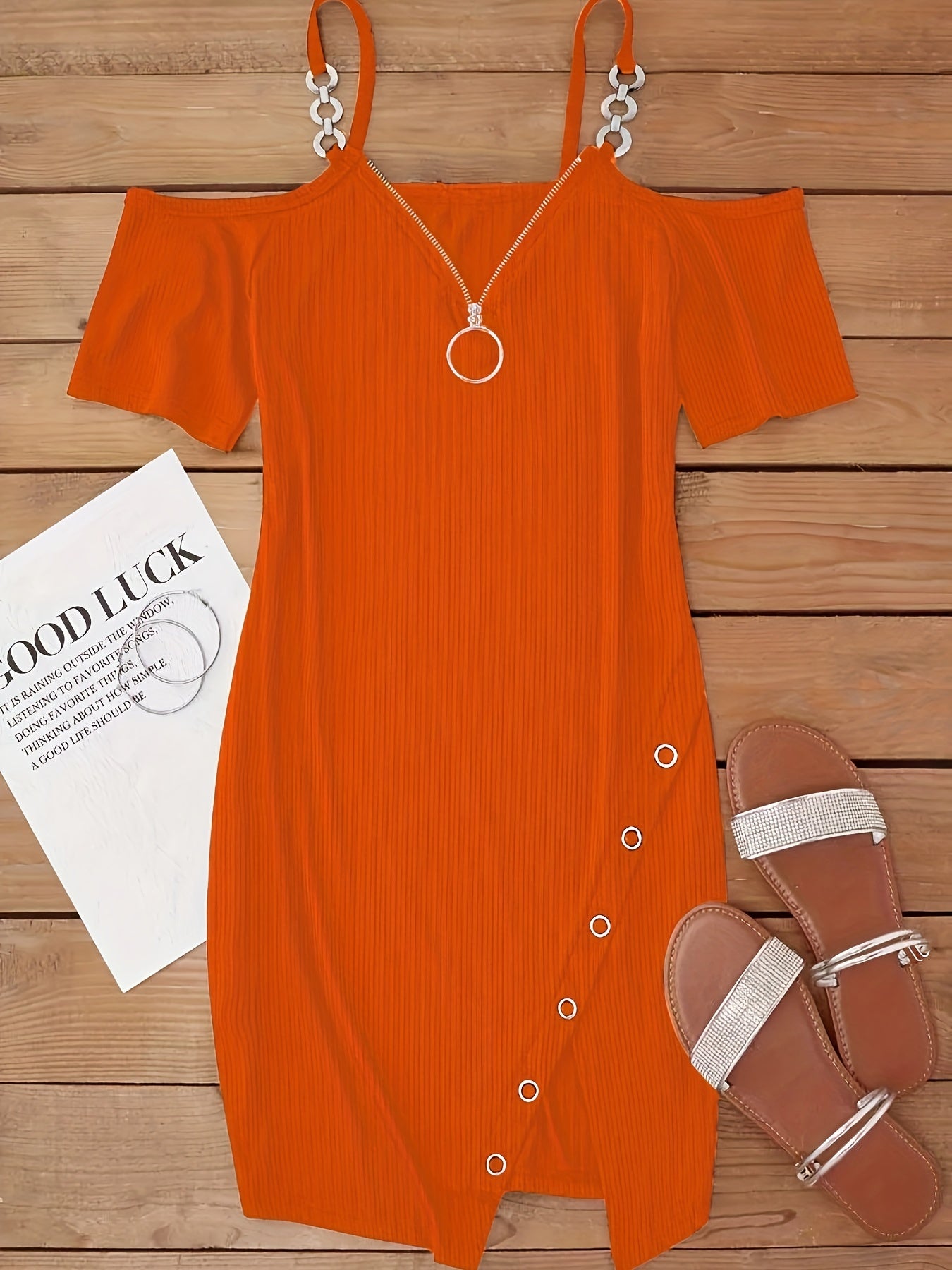Women's Cold Shoulder Ribbed Chain Strap Dress - Zipper, Elegant, Short Sleeve, Split Bodycon Dress - For Spring & Summer - Perfect for Parties & Casual Occasions - Ideal Gift for Women