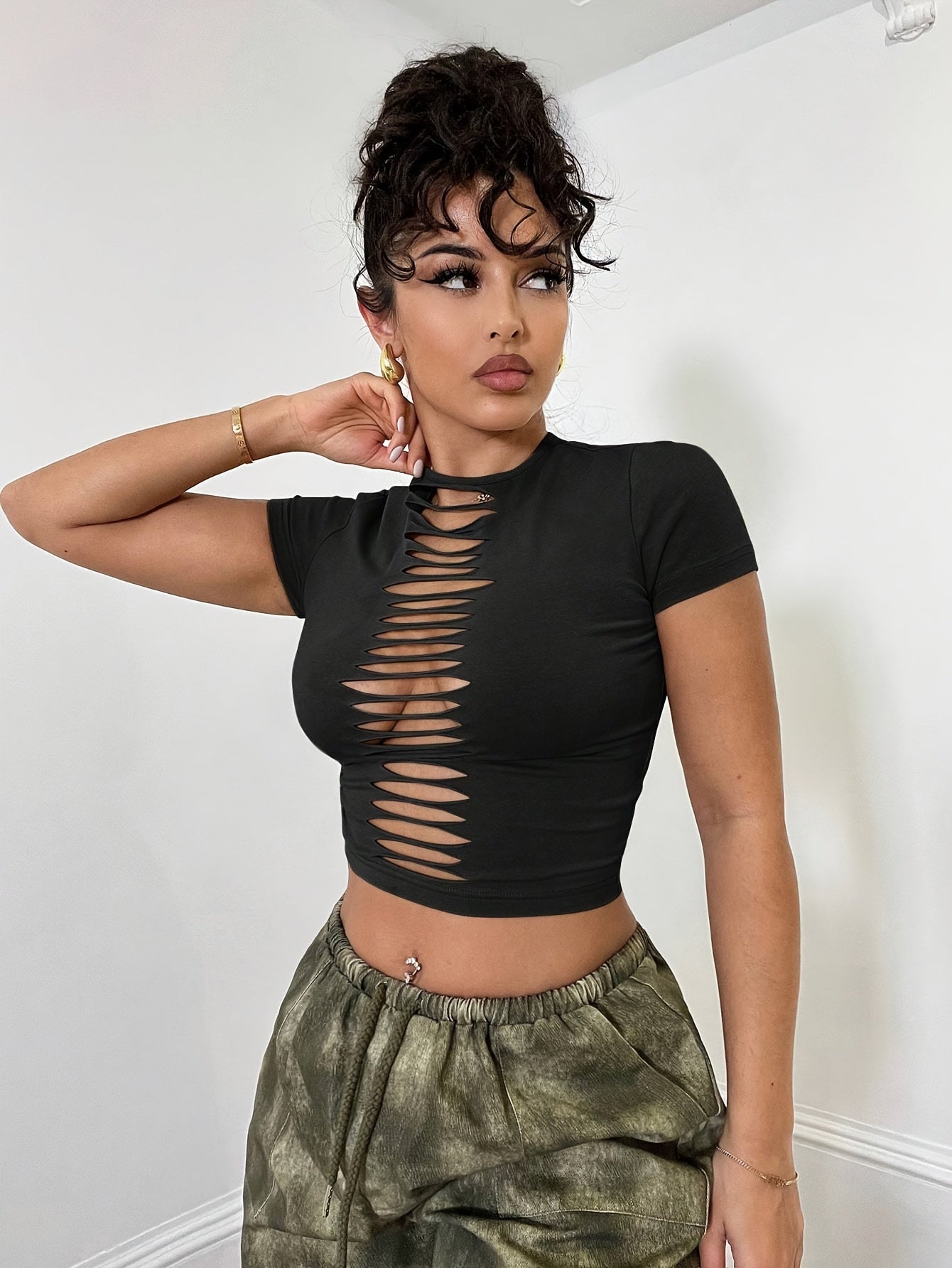 Solid Color Cut Out Crop Top, Casual Short Sleeve Slim Crop T-shirt For Spring & Summer, Women's Clothing