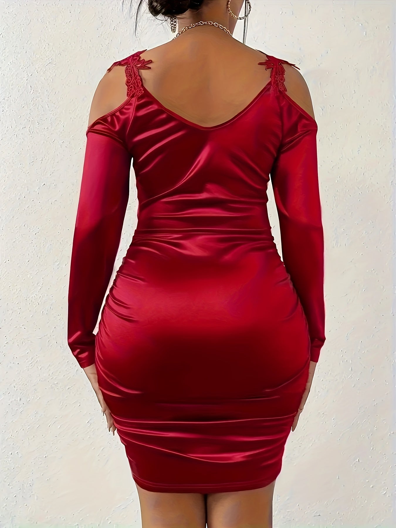 Floral Applique Cold Shoulder Dress, Elegant Long Sleeve Bodycon Dress for Party & Banquet, Women's Clothing