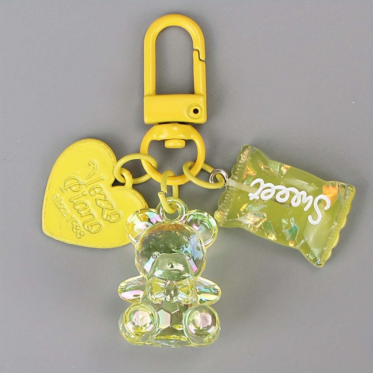 Chic Acrylic Bear & Heart Keychain Set with Ring - Candy-Themed Bag Charms, Perfect for Women's Fashion, Student Backpacks & Christmas Decor