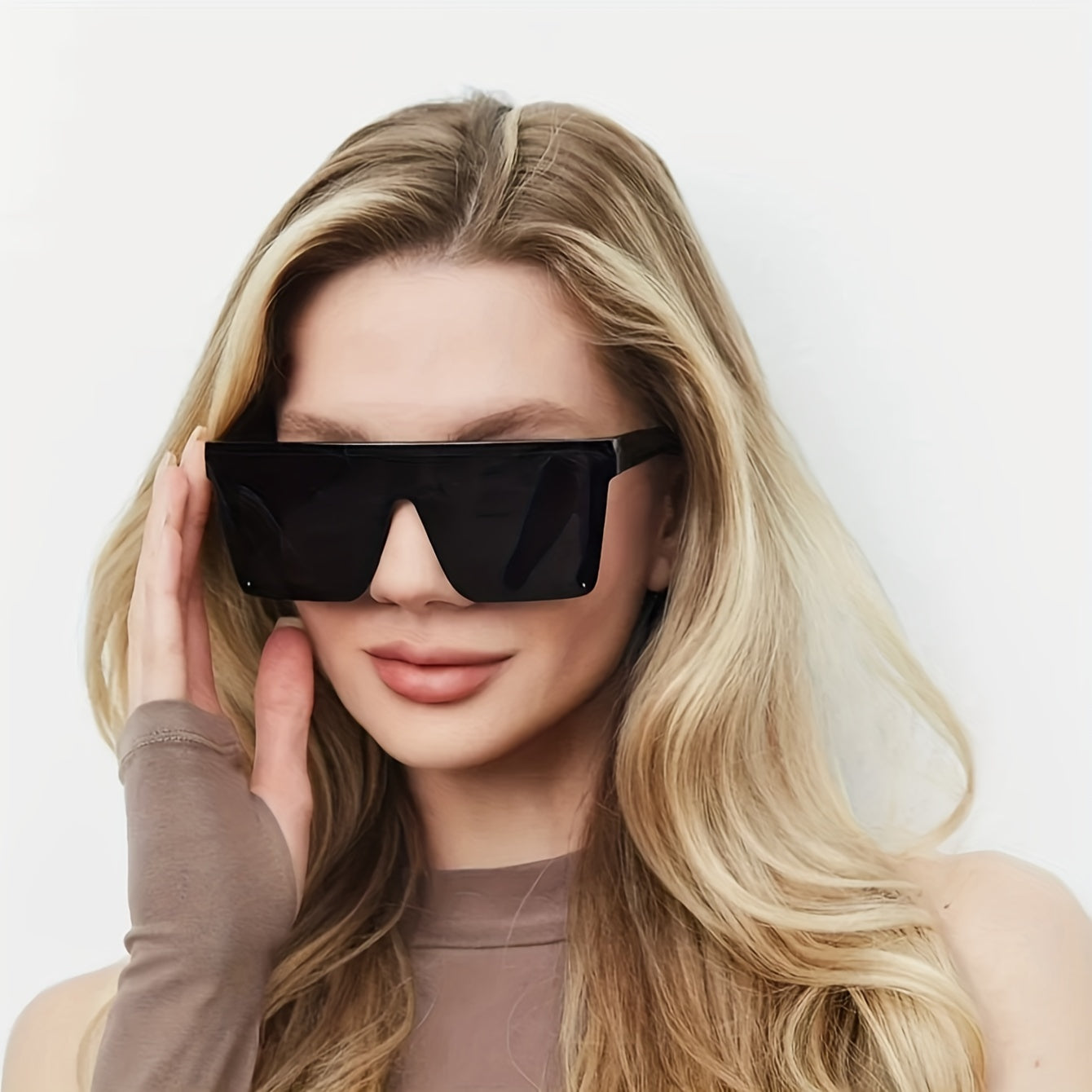 1 Pair Of New Europe And The United States Large Frame Women Men's High-end Fashion Glasses, The Perfect Gift for Friends, with Glasses Cloth Glasses Box, Fashion Glasses Storage Box.
