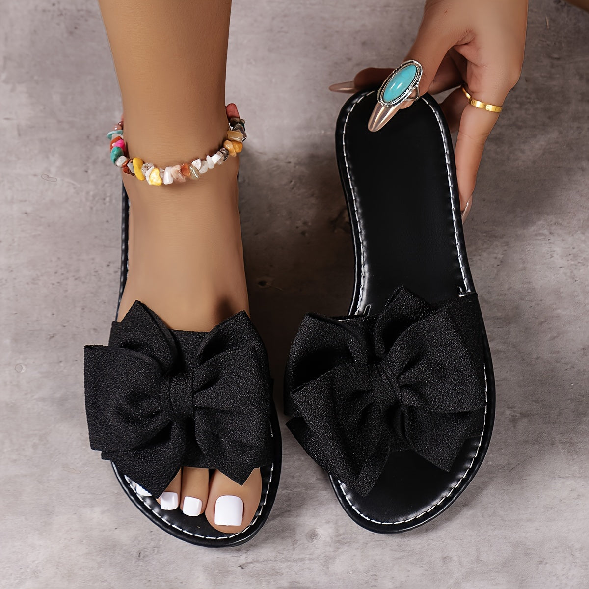 Chic Bowknot Flat Slides for Women – Lightweight Slip-On Sandals, Elegant Solid Color Design, Rubber Sole, Perfect for Summer Beach Days and Travel
