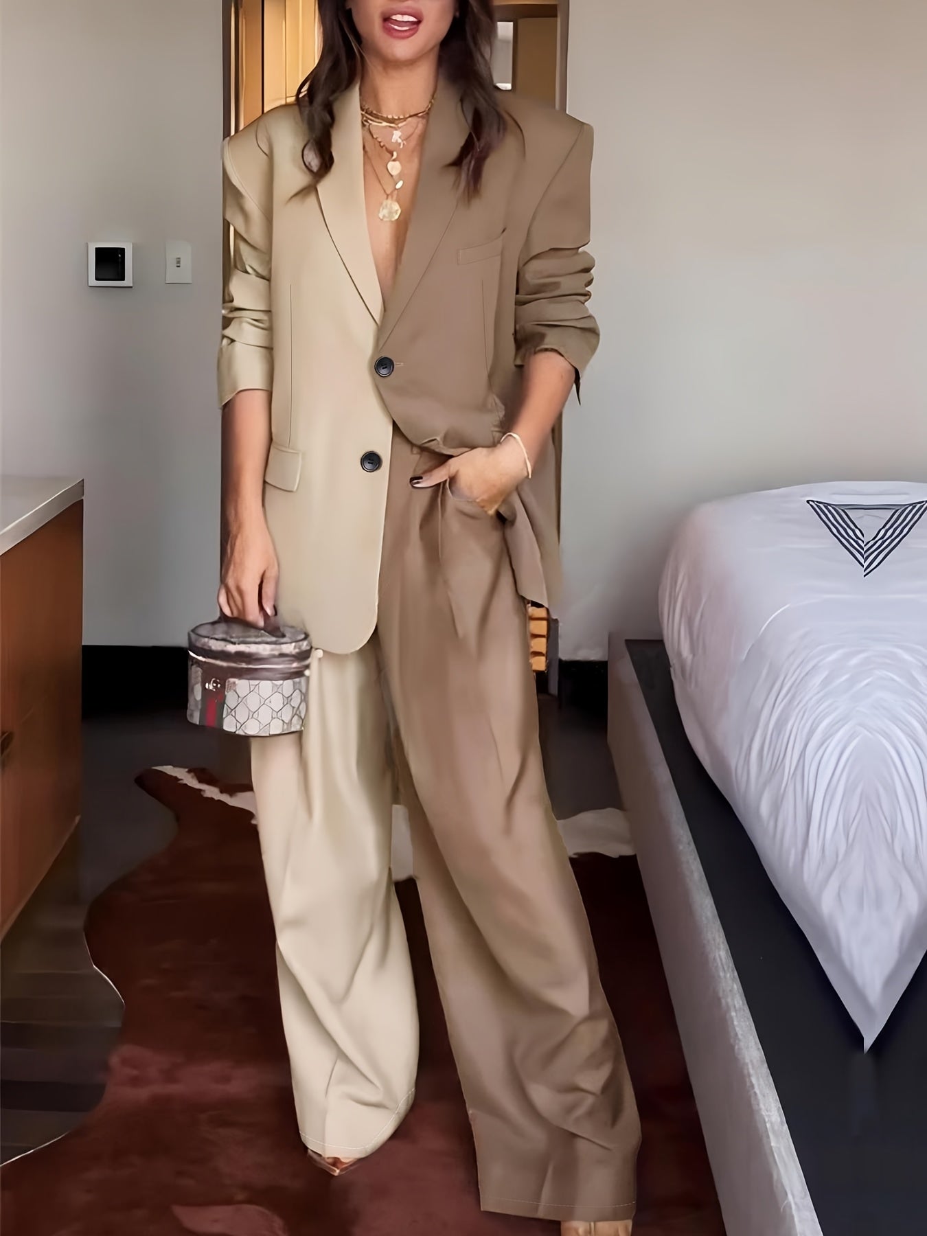 Two-piece Elegant Special Women's Fashion Color-Matching Suit Set