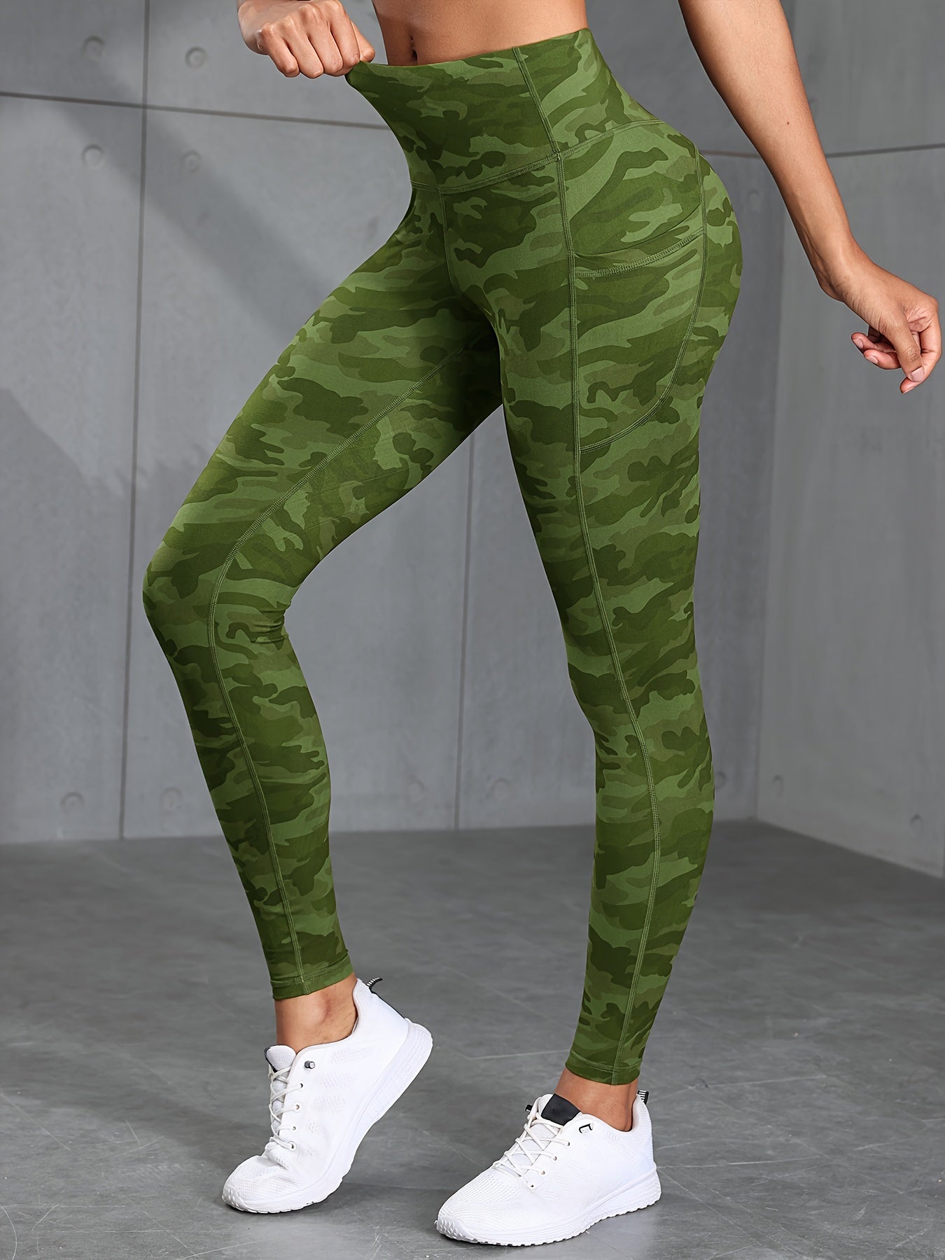 Women's Camouflage High-Waisted Yoga Pants with Pocket - All-Season Knit Fabric, Mid-Stretch, Sports Style, Polyester Material