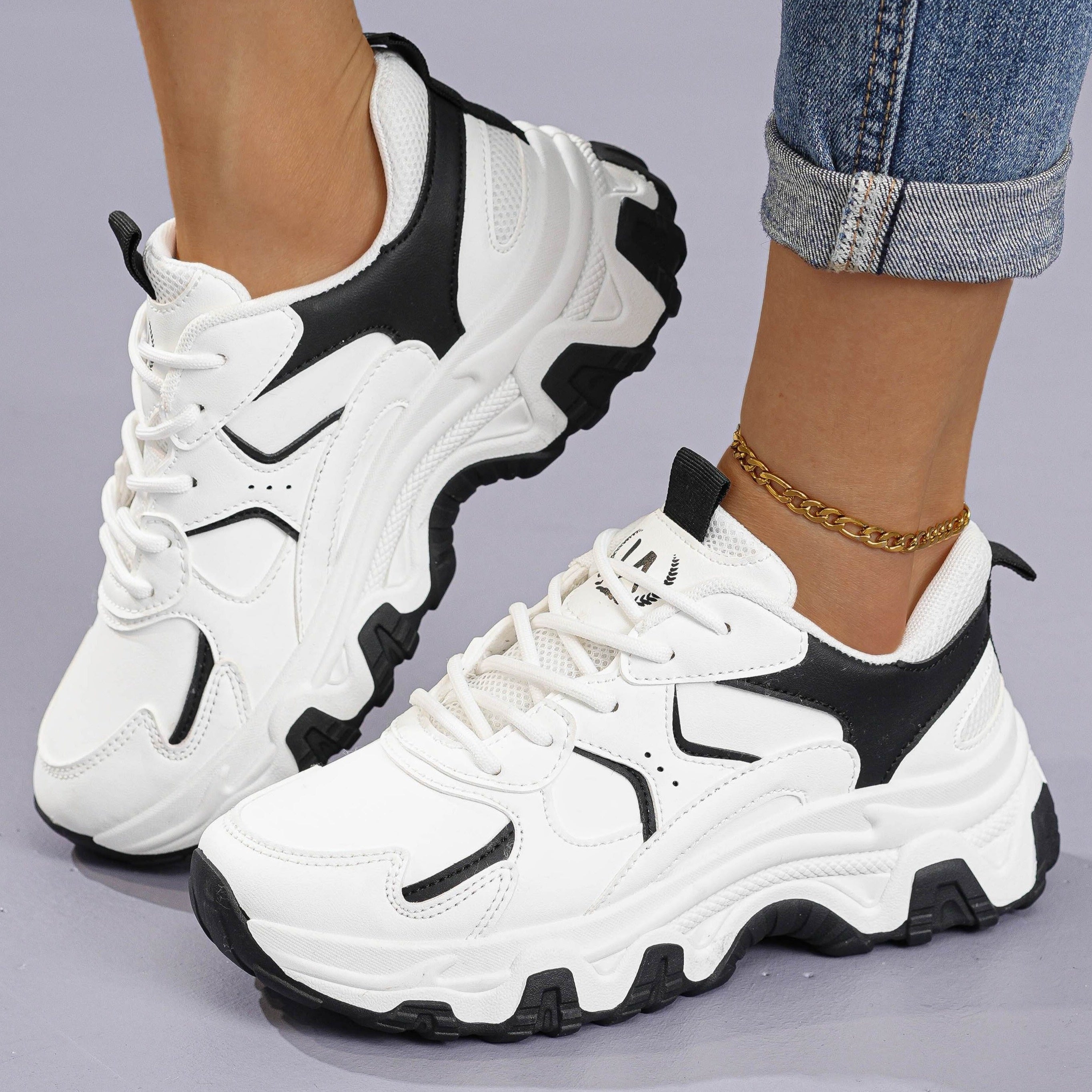 Ladies' Casual Sports Shoes - Flat, Versatile & Comfortable Running Shoes - For Students & Young Professionals - Suitable for Work & Casual Wear - Perfect Gift for Everyday Use