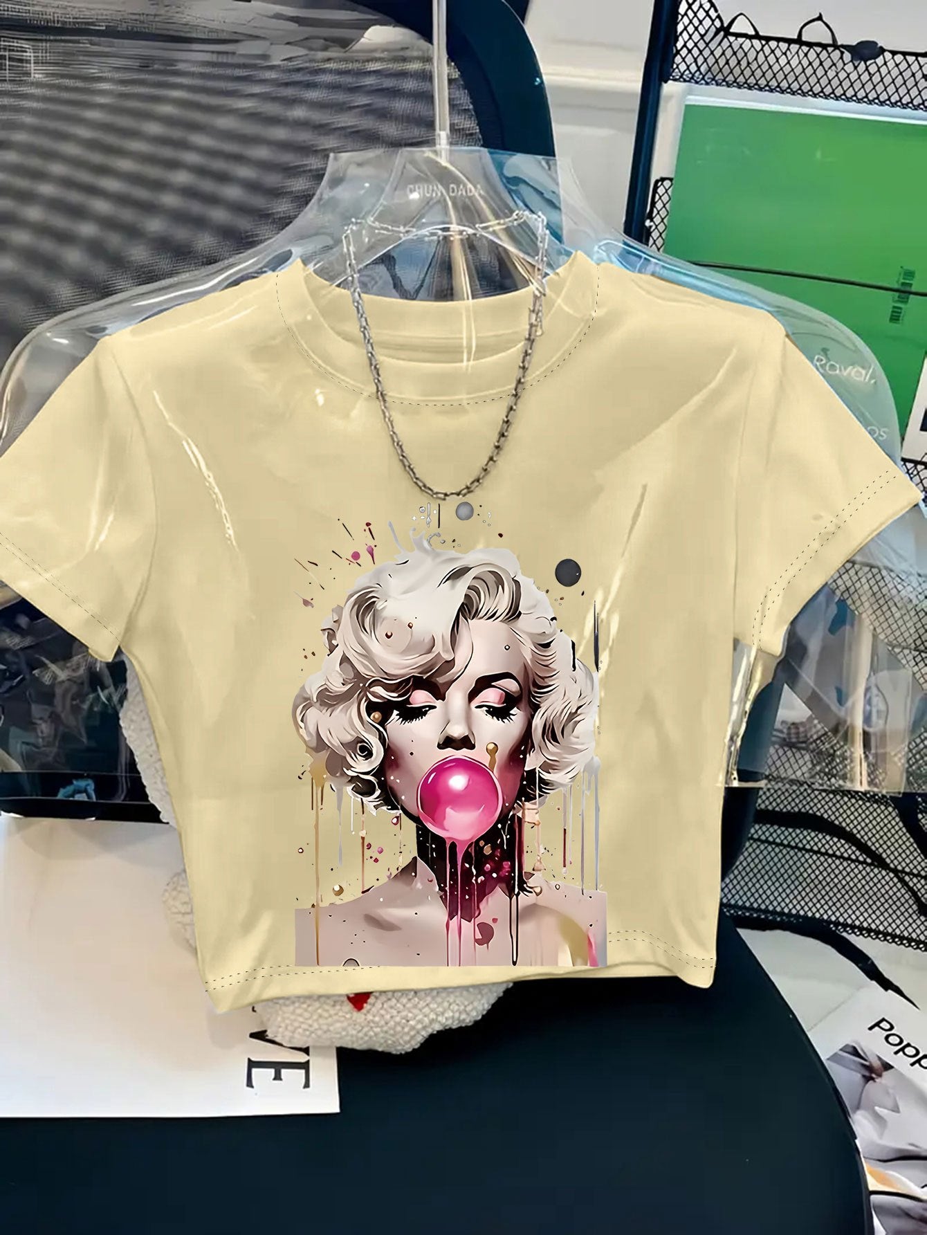 Women'S Y2K Retro Style Graphic Crop Top T-Shirt - Soft, Stylish Yellow Tee with Pop Art Design, Comfortable Casual Wear for Casual Attire, Allseason Top | Y2K Fashion | Soft Fabric