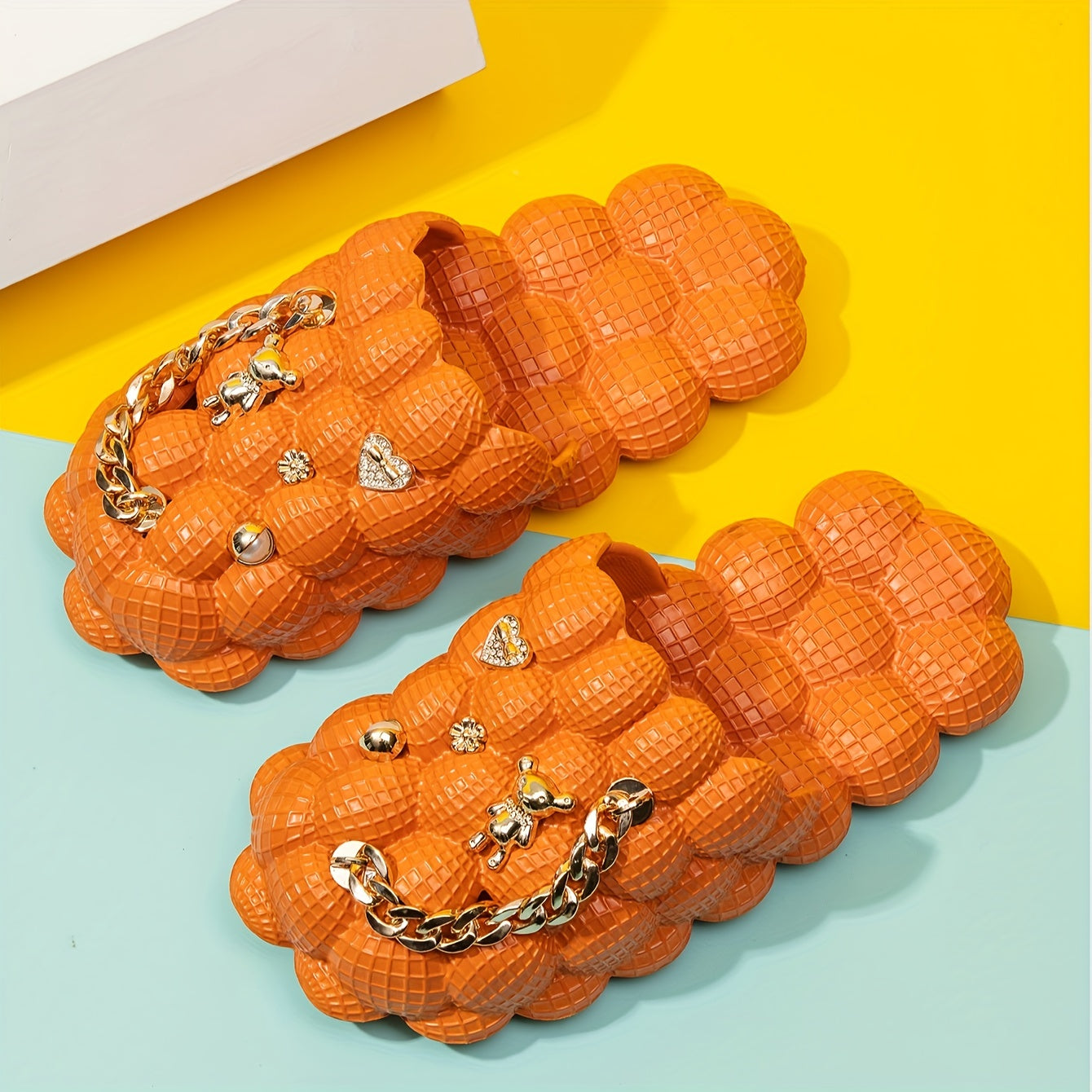 Women's Fashion Trendy Bubble Slippers With Golden Chain, Soft Comfortable Bottom Outdoor Slippers
