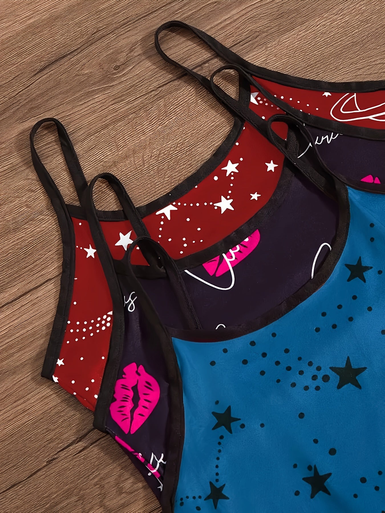 Starry Sky Style - Three-Piece Set of Women'S Sleepwear with Lip Prints