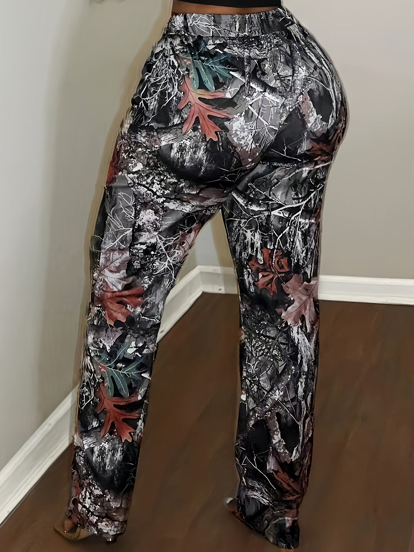 Chic Camo & Branch Print Skinny Pants for Women - Stretchy Polyester Blend, Machine Washable, Sexy High-Waist Design, European And American Style, Slimming