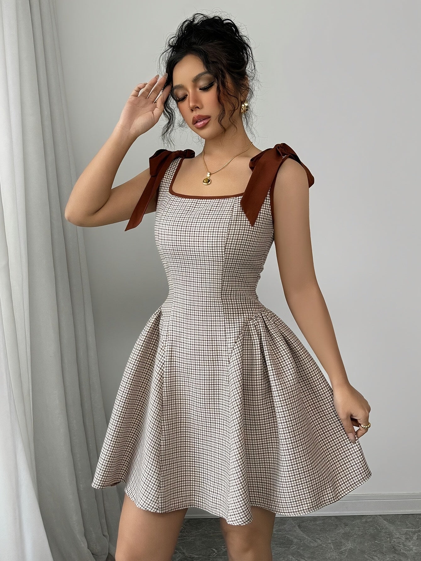 Elegant Women'S Plaid A-Line Dress, Square Neck, Fitted, Lace Up, Woven Polyester, 230g/m², with Cat Ear Design, for Adult, Summer