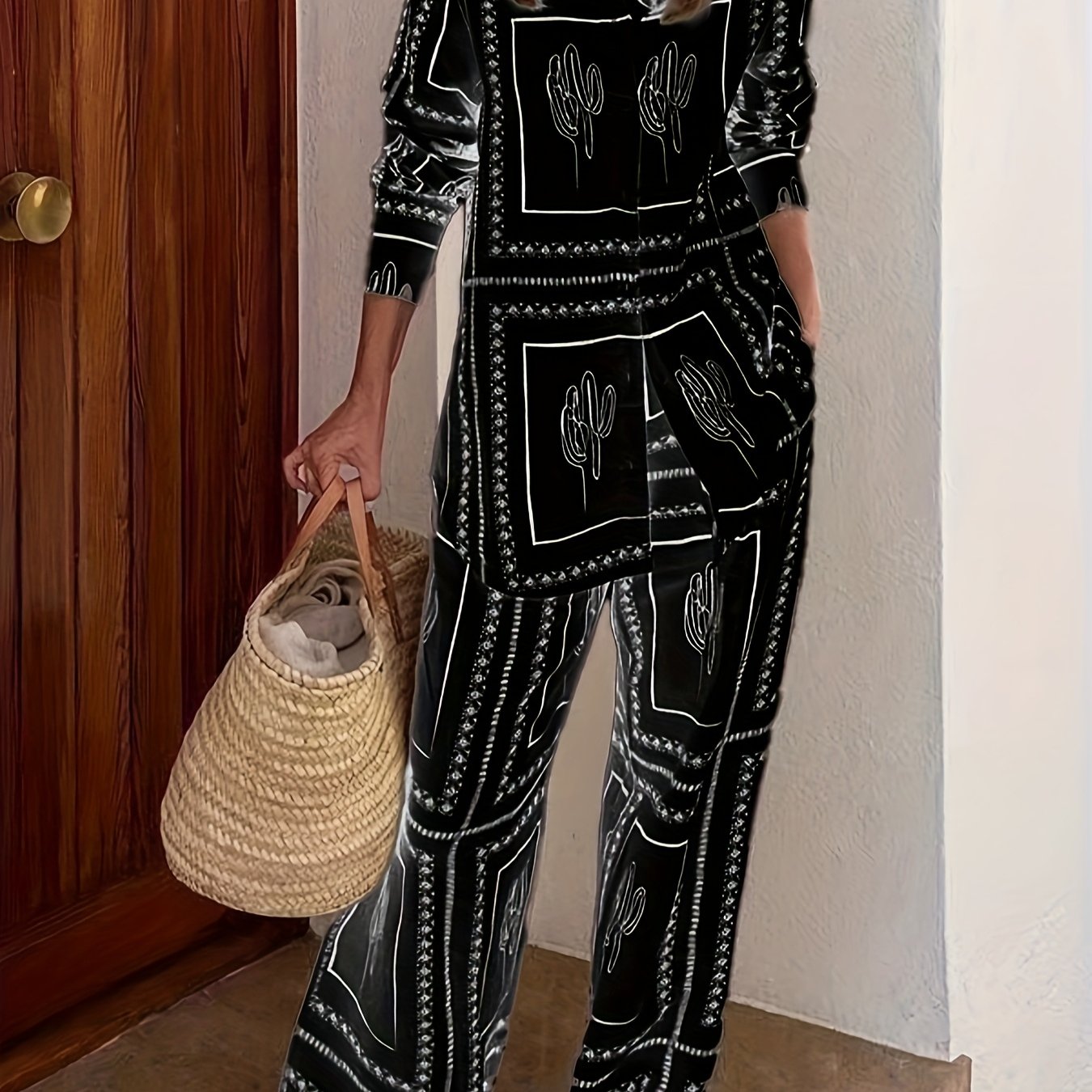 Women'S Stylish Black and White Geometric Print Two-Piece Set - Long Sleeve Blouse with Cactus Design & Matching Pants, Perfect for Spring/Fall, Casual Attire|Geometric Print Top|Polyester Fabri