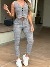 2pcs Plaid Print V Neck Button Front Sleeveless Tank with Lining And Casua Strechy Waist Pocket Design Slim Fit Pants Set