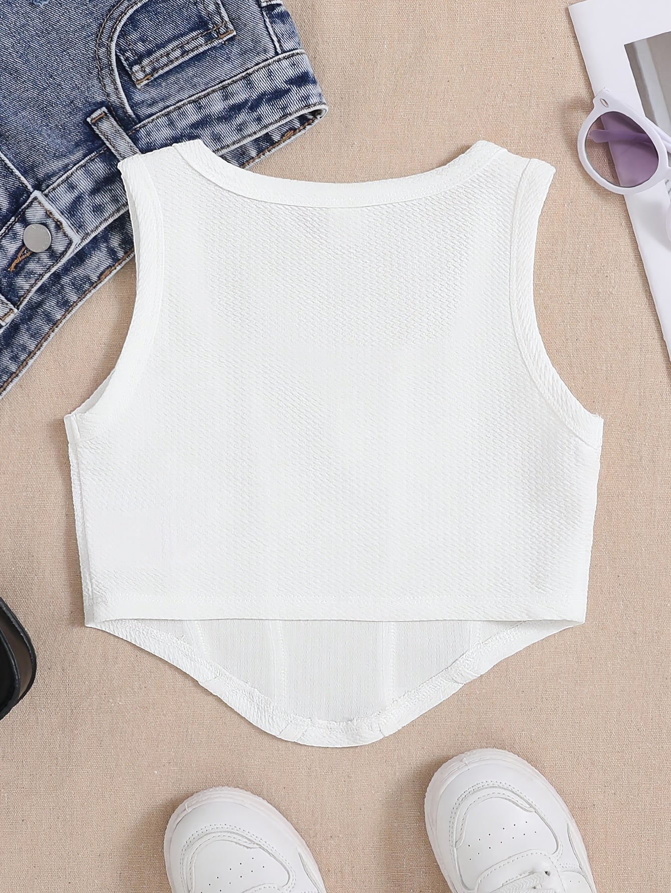 Athletic Fitted Tank Top for Older Kids, Breathable And Comfortable Casual Sportswear.