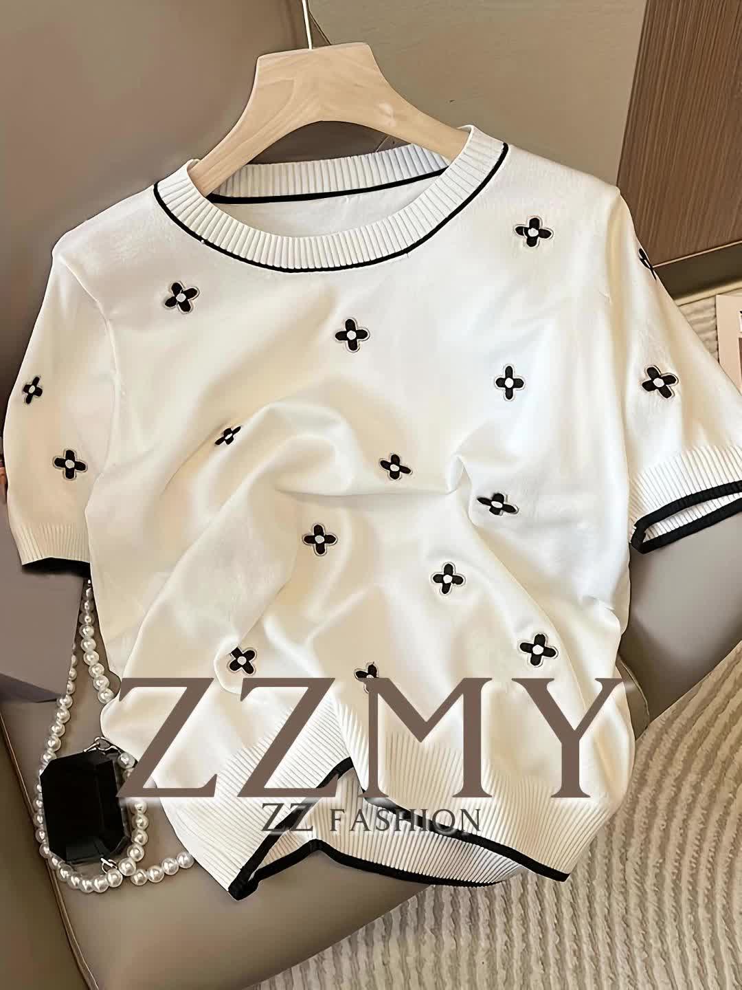 Women's Casual Knit Sweater - Lightweight, Embroidered, Crew Neck, Short Sleeve Top in Contrast Colors