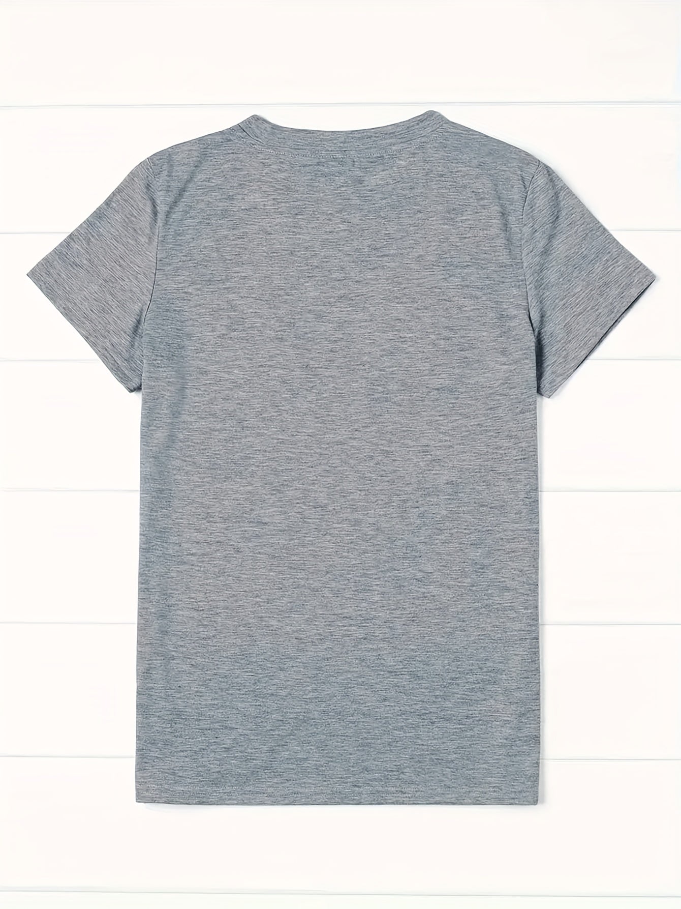 Ain't No Family Like the One I Got - Letter Print Alphabet Graphic T-Shirt for Women - Casual Round Neck Short Sleeve, Polyester Knit Fabric - All Seasons Comfort - For Women - Perfect for Casual Wear, Family Gatherings & Eve