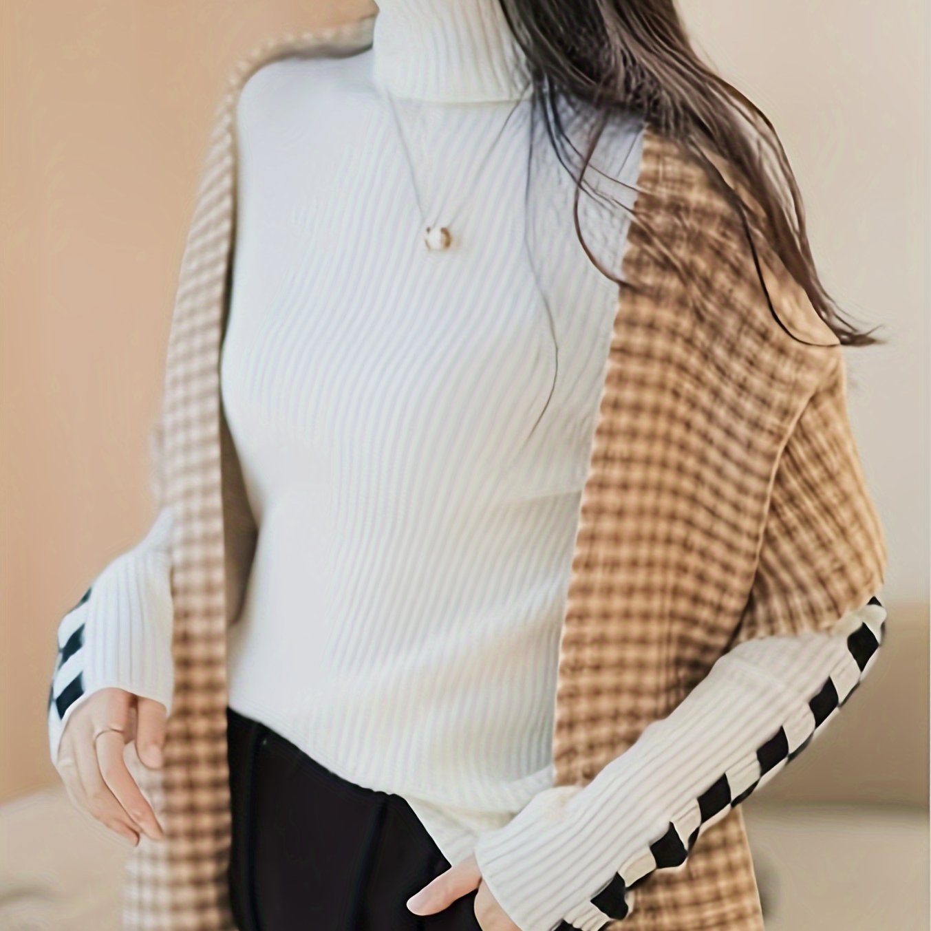 Elegant Red & White Checkered Turtleneck Sweater for Women - Slim Fit, Casual Knit Pullover with Contrasting Trim, Perfect for Fall/Winter