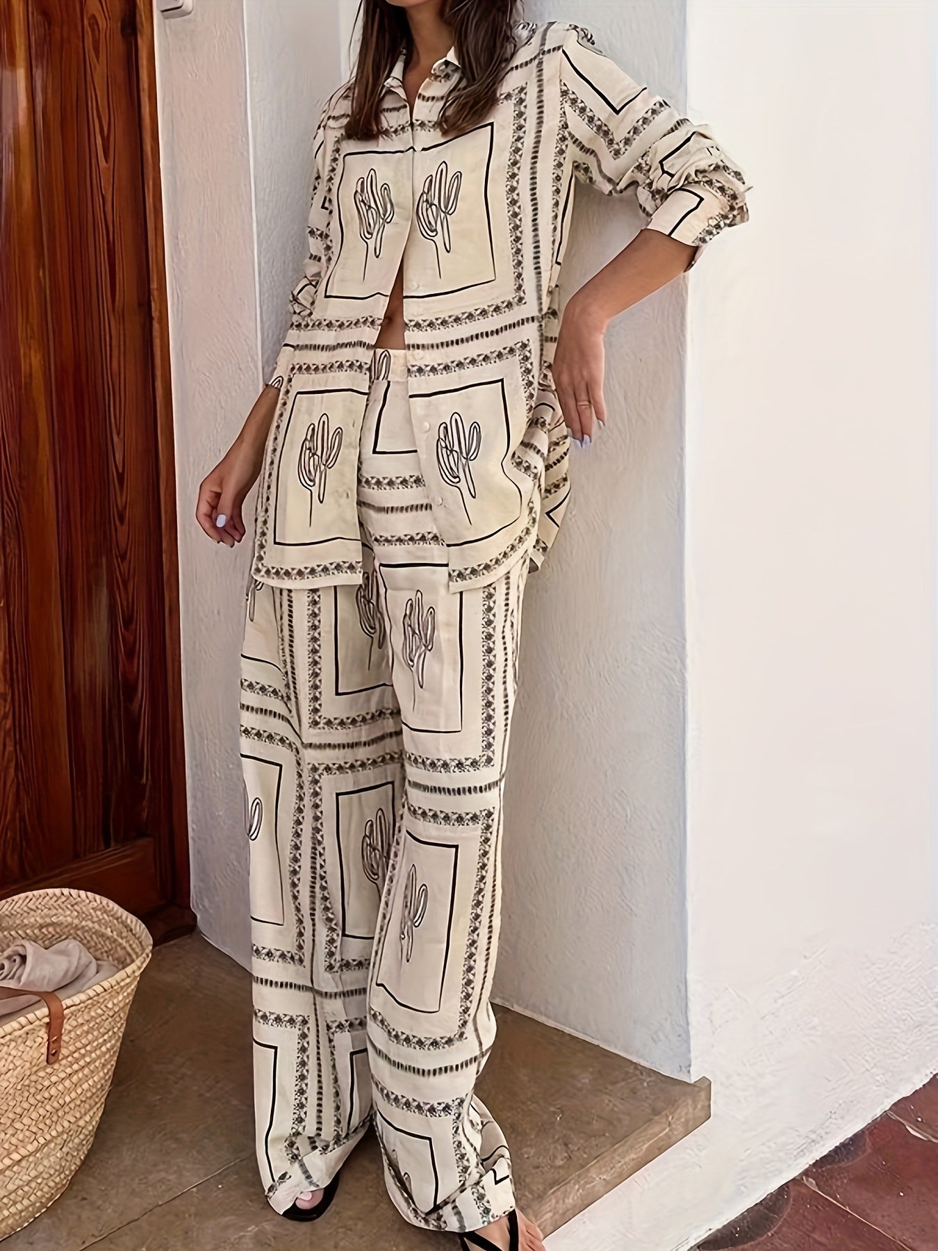 Women'S Stylish Black and White Geometric Print Two-Piece Set - Long Sleeve Blouse with Cactus Design & Matching Pants, Perfect for Spring/Fall, Casual Attire|Geometric Print Top|Polyester Fabri