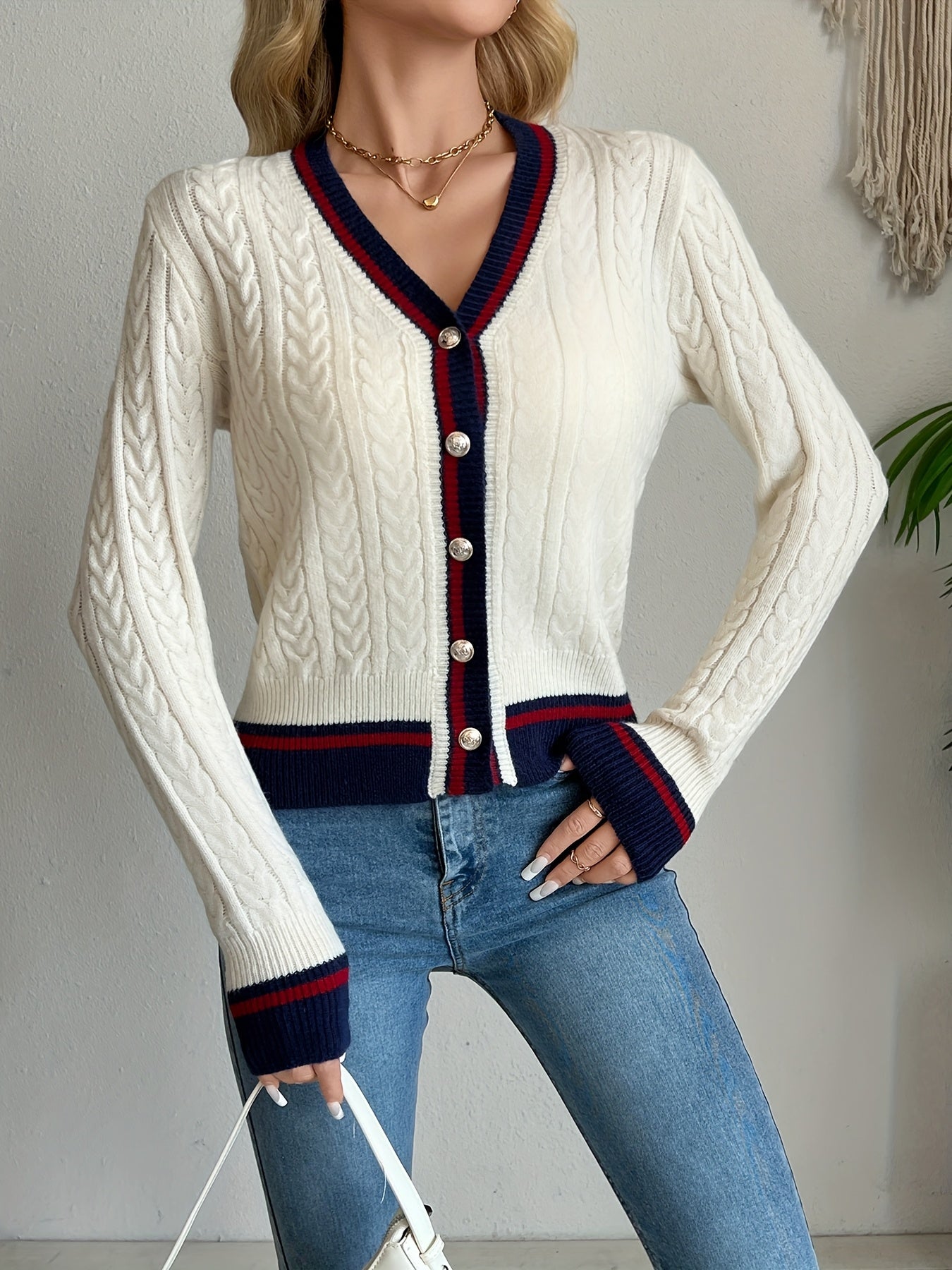 Women'S Knitted Cardigan